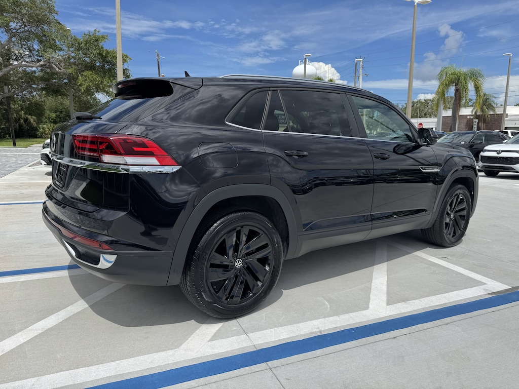Certified 2023 Volkswagen Atlas Cross Sport 2.0T SE w/Technology SUV