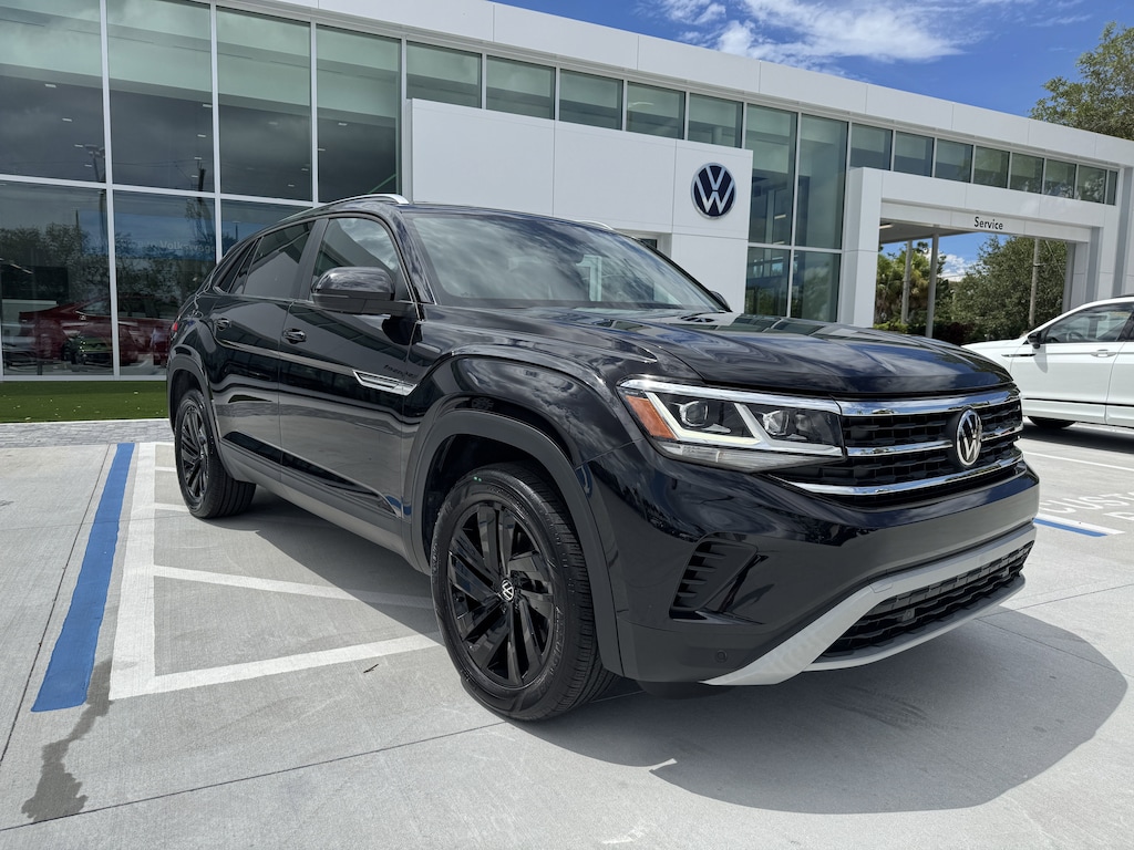Certified 2023 Volkswagen Atlas Cross Sport 2.0T SE w/Technology SUV
