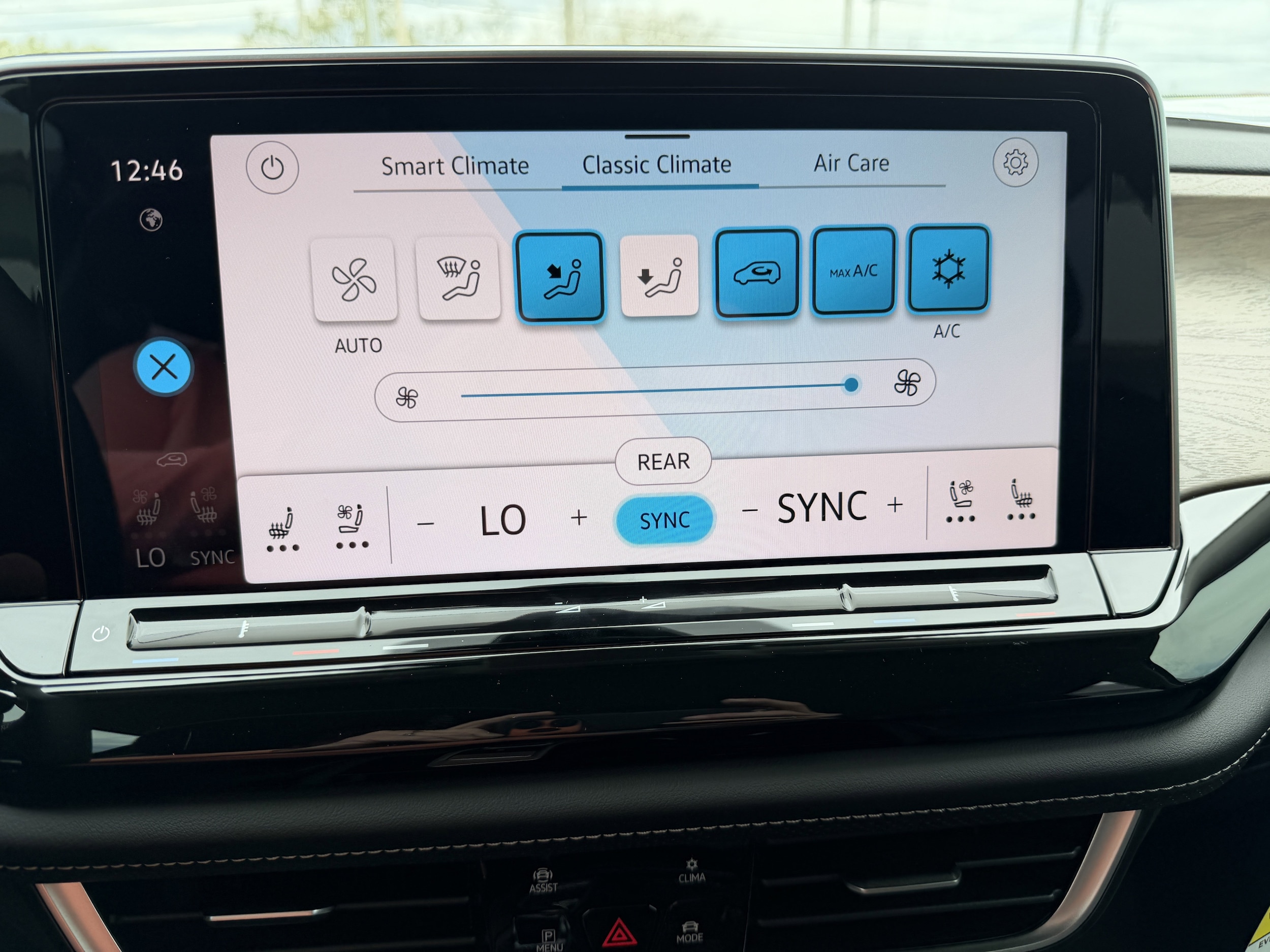 2026 Volkswagen Atlas SE w/Tech - Photo 22