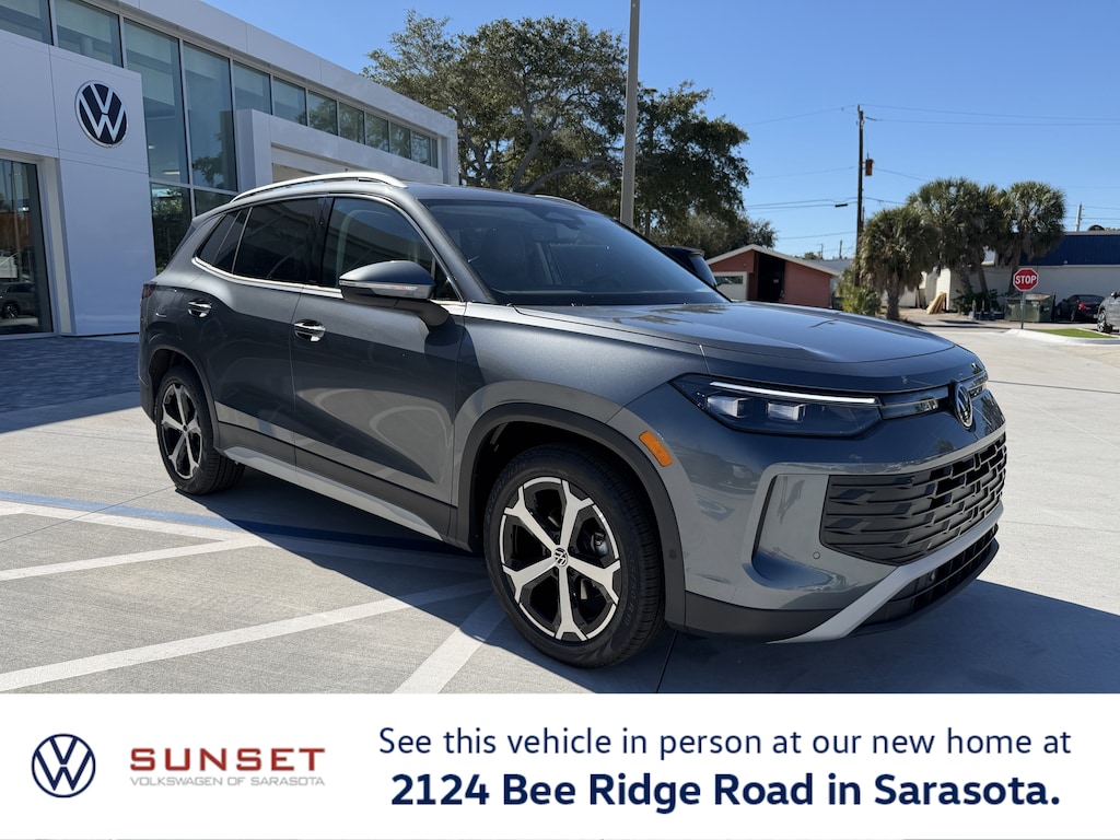 New 2025 Volkswagen Tiguan 2.0T SE SUV