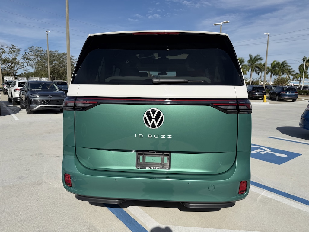 New 2025 Volkswagen ID. Buzz Pro S Plus Van Passenger Van