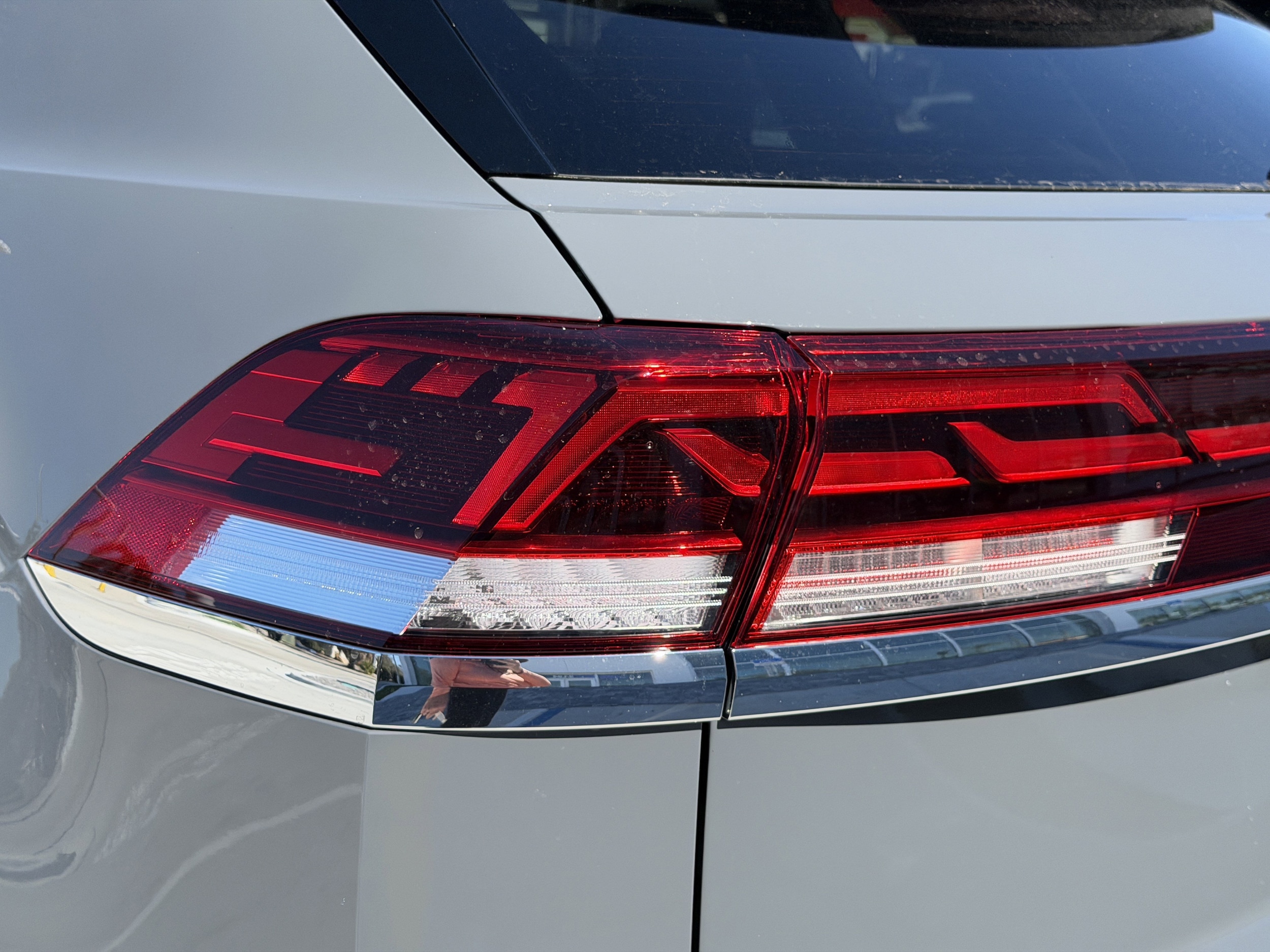 2026 Volkswagen Atlas Cross Sport SE w/Tech - Photo 9