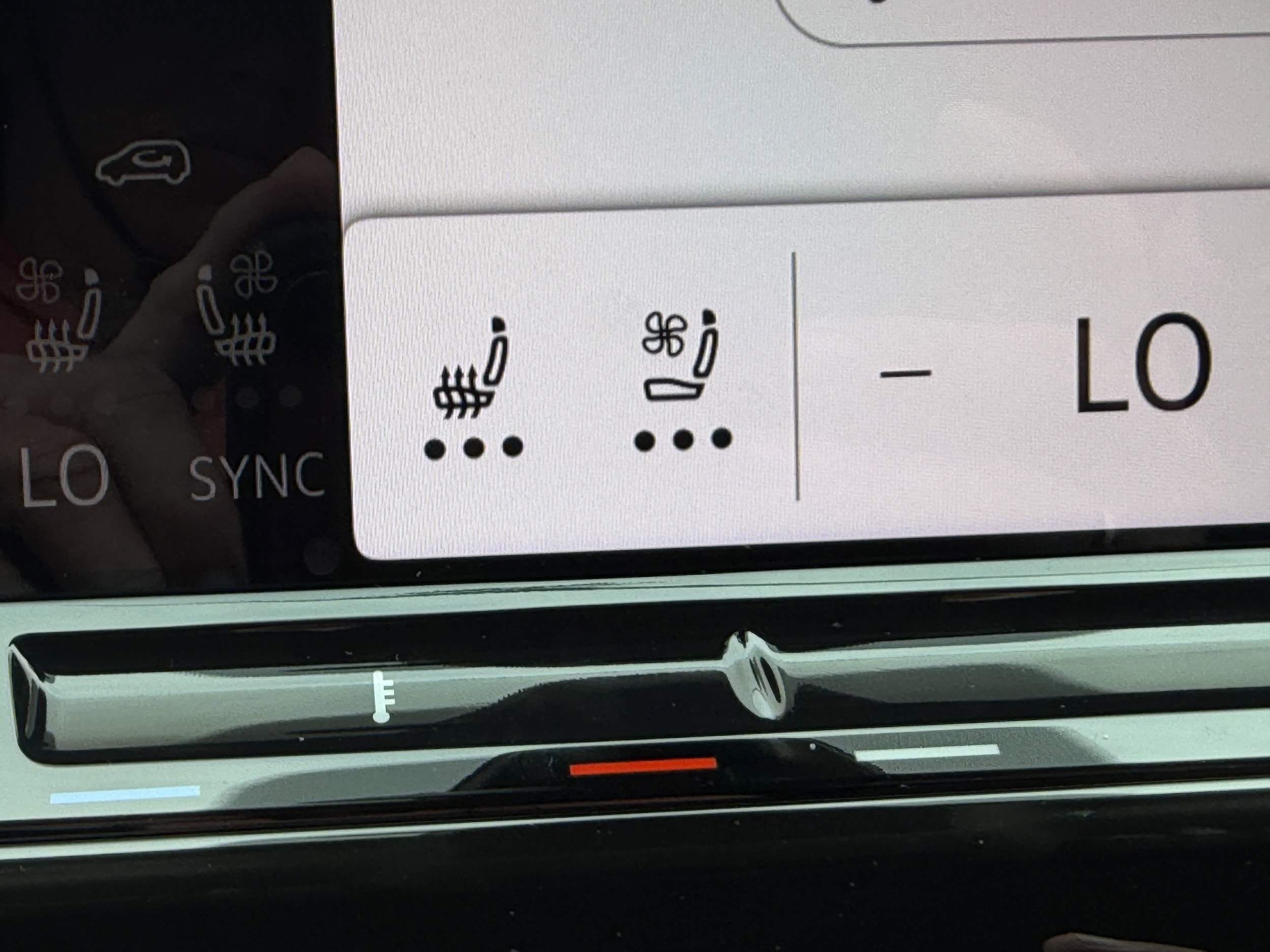 2026 Volkswagen Atlas SE w/Tech - Photo 23