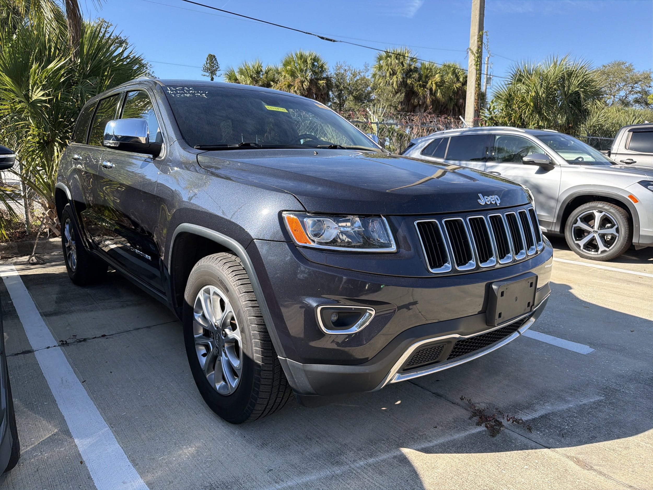 2015 Jeep Grand Cherokee Limited's photo