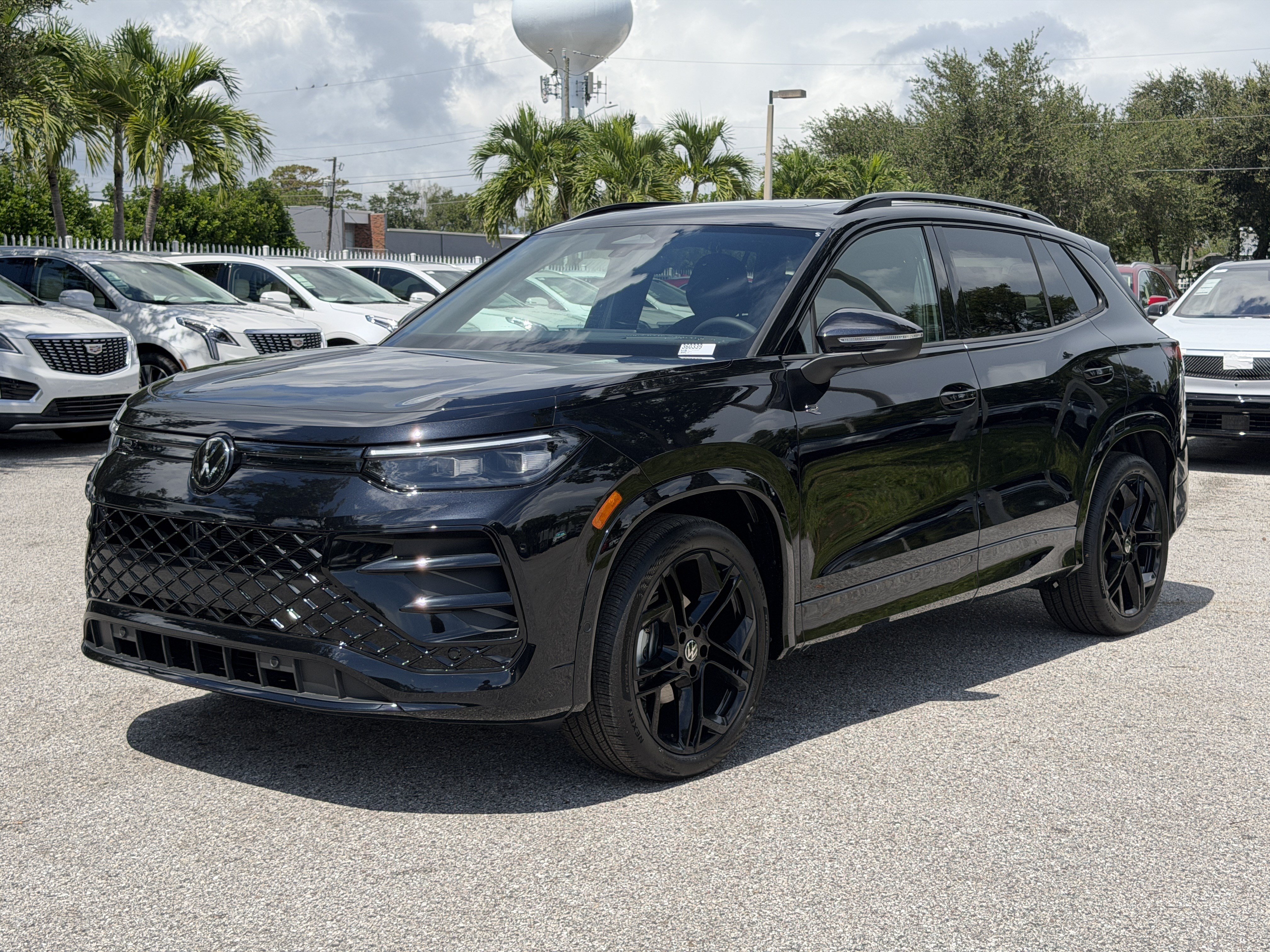 New 2026 Volkswagen Tiguan SE R-Line Black SUV