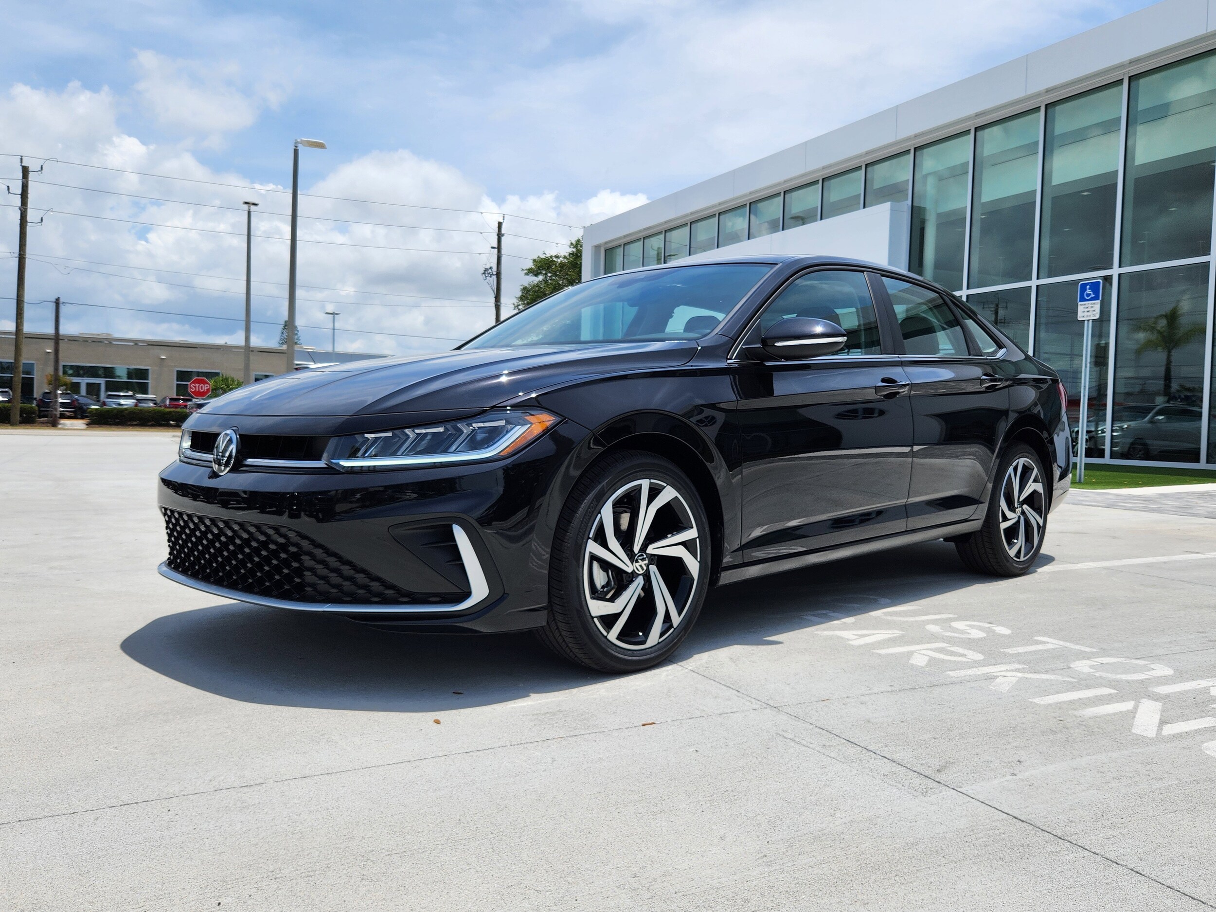 2025 Volkswagen Jetta SEL photo 3