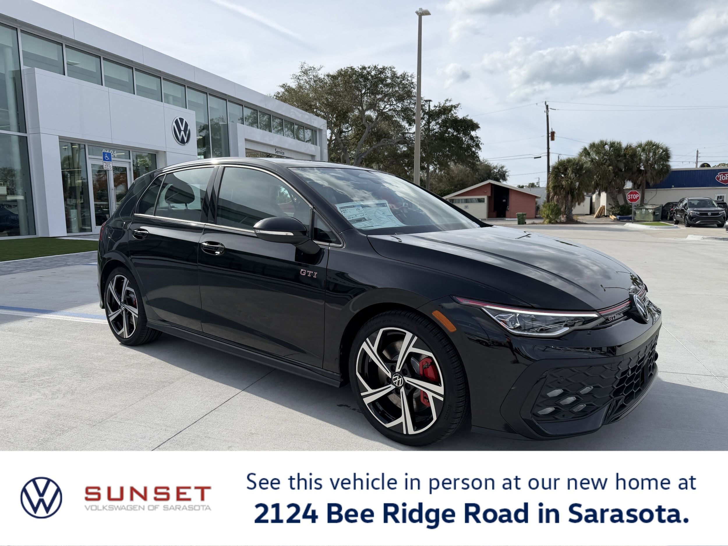 2026 Volkswagen Golf GTI SE's photo