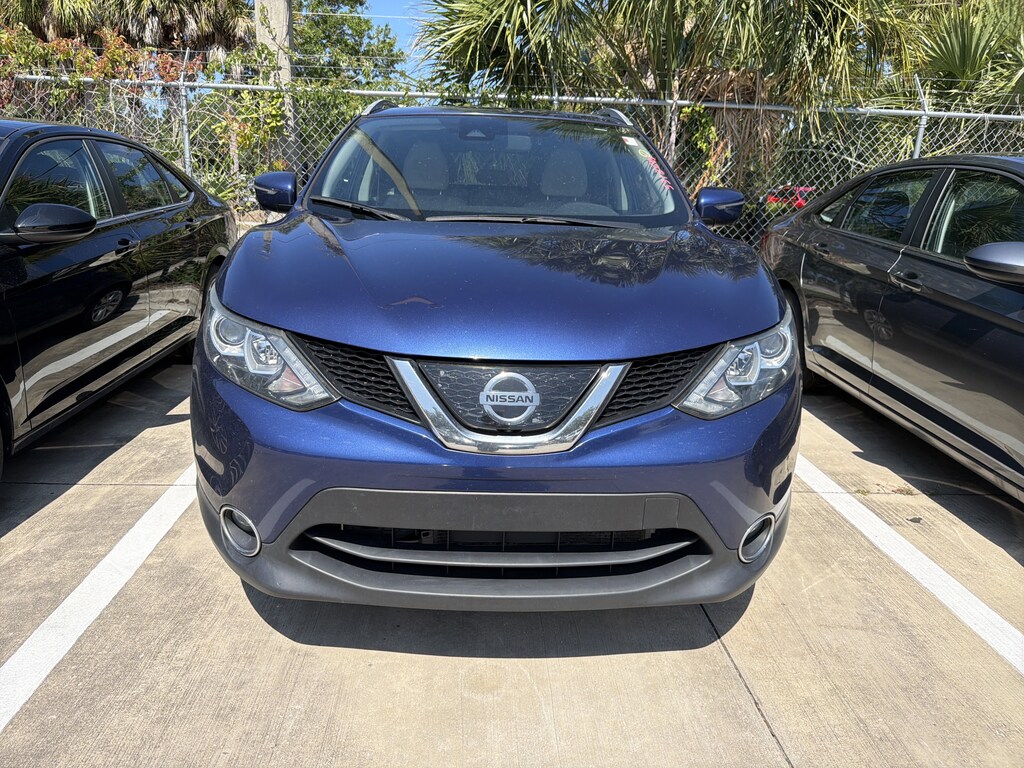 Used 2019 Nissan Rogue Sport SV SUV