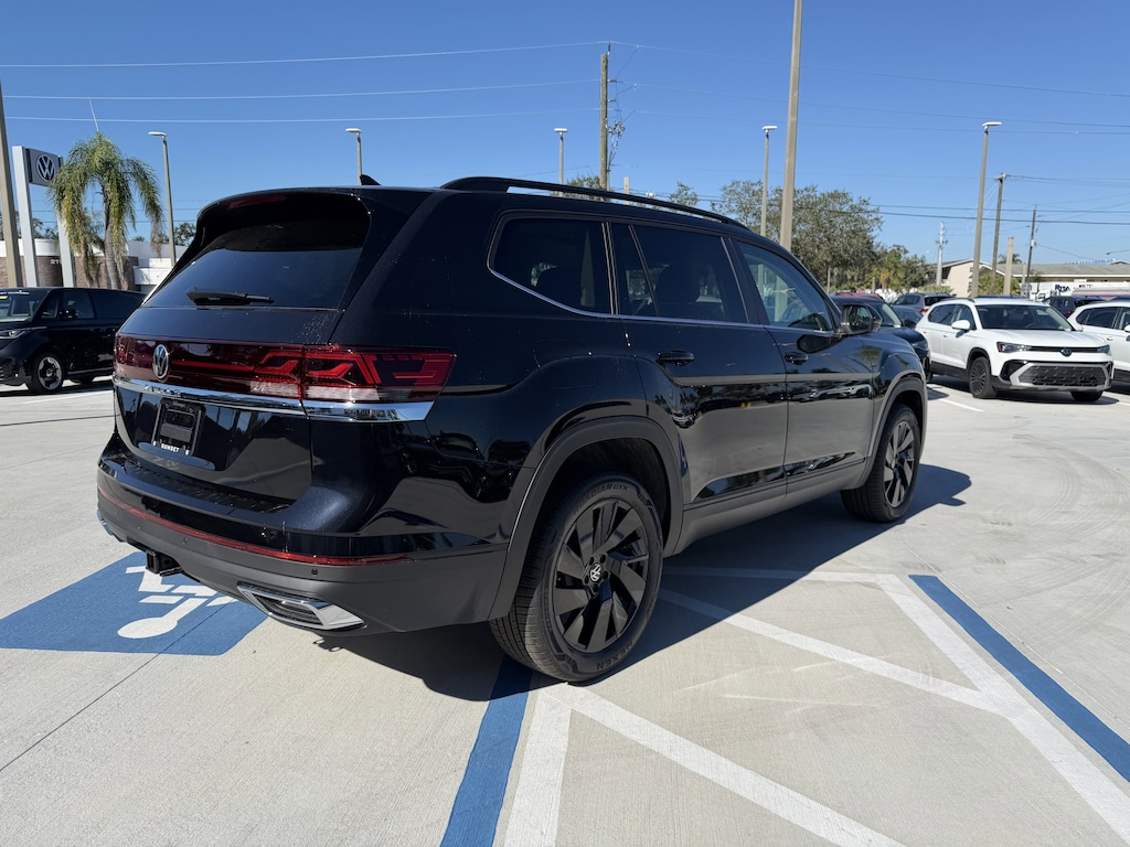 New 2026 Volkswagen Atlas 2.0T SE w/Technology SUV