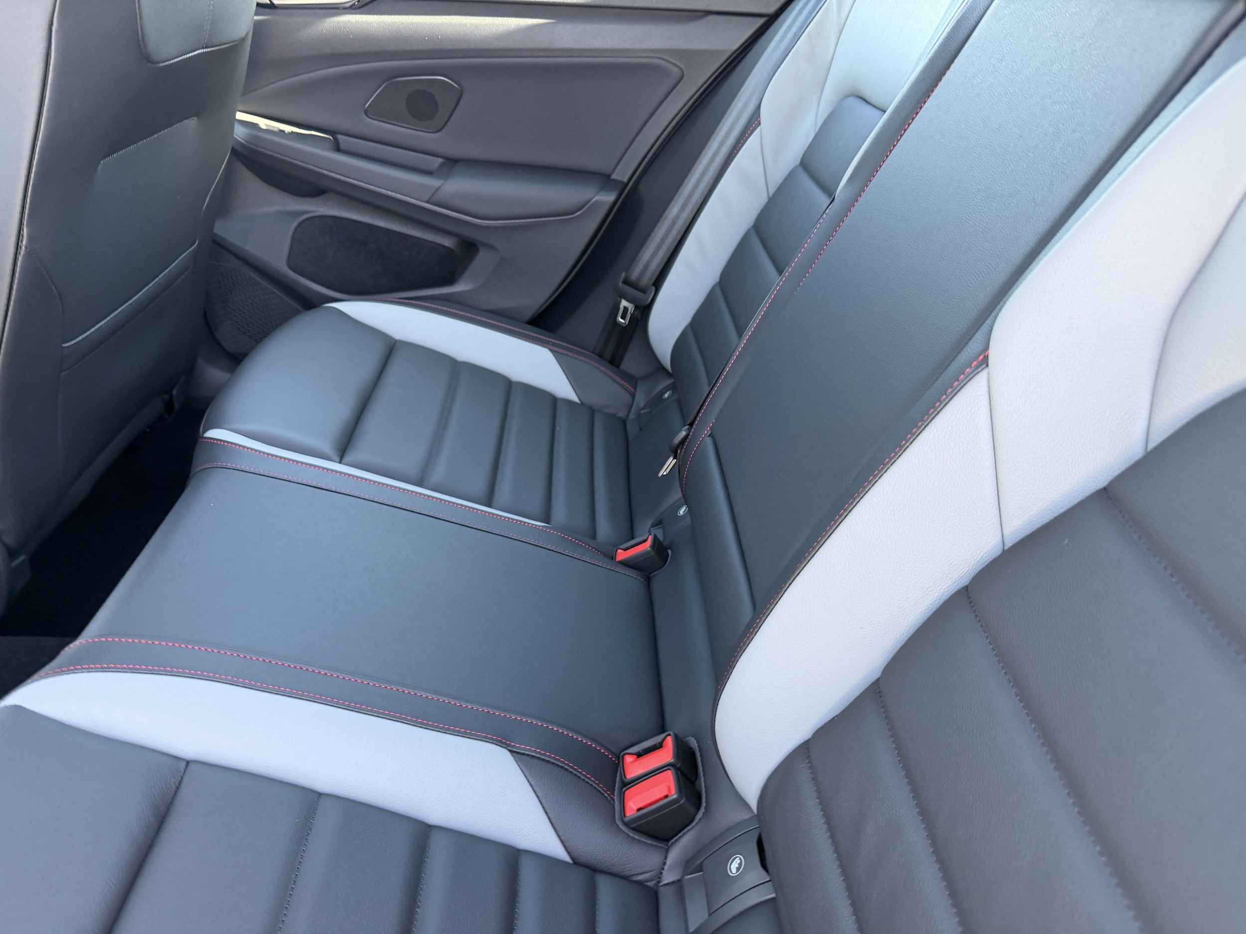 2026 Volkswagen Golf GTI SE - Photo 16