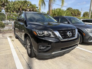 2020 Nissan Pathfinder S SUV