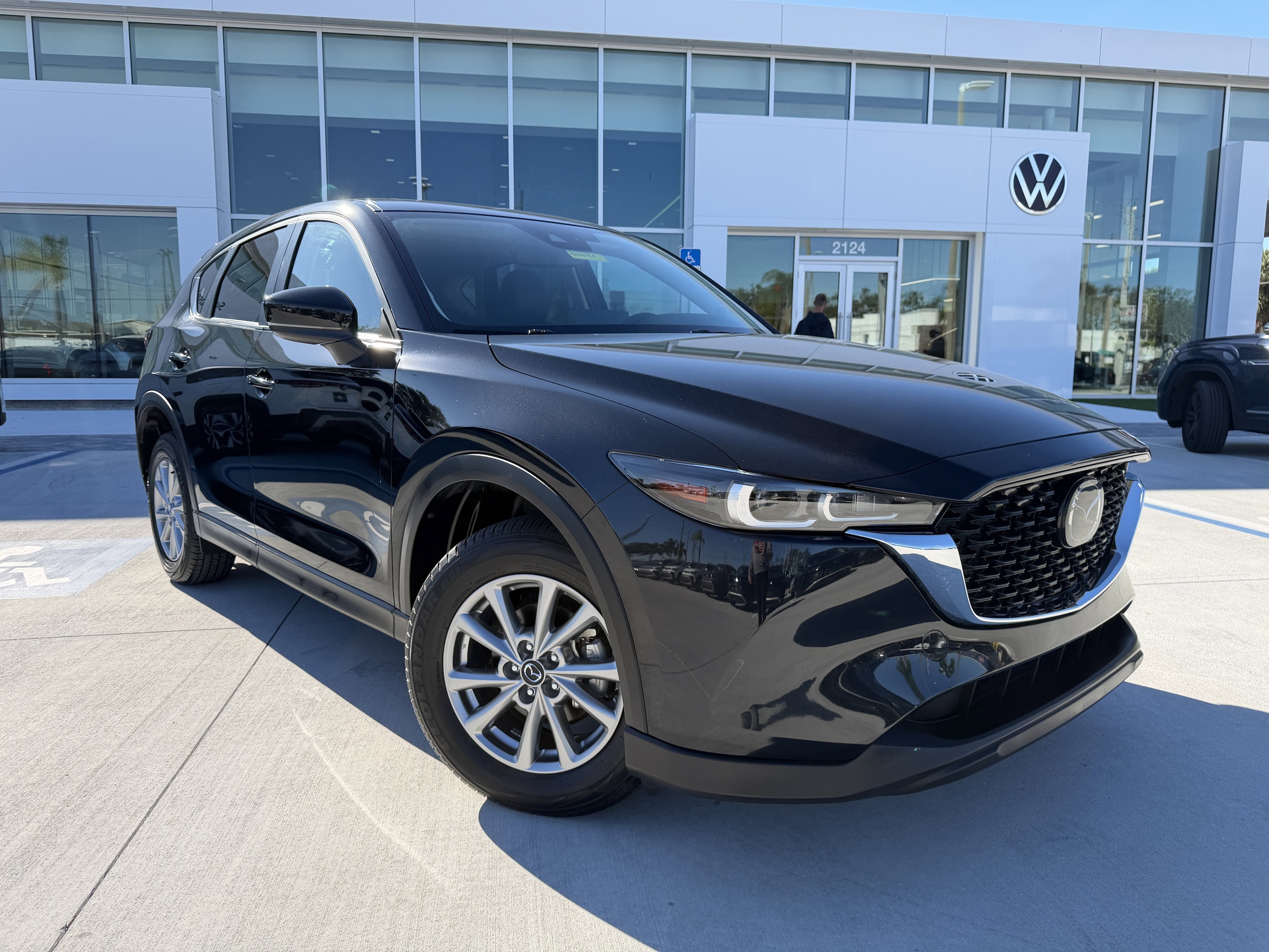 2023 Mazda CX-5 S Preferred package's photo