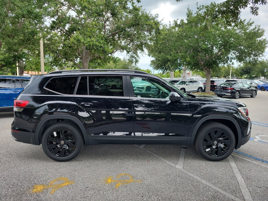 New 2026 Volkswagen Atlas 2.0T SE w/Technology SUV