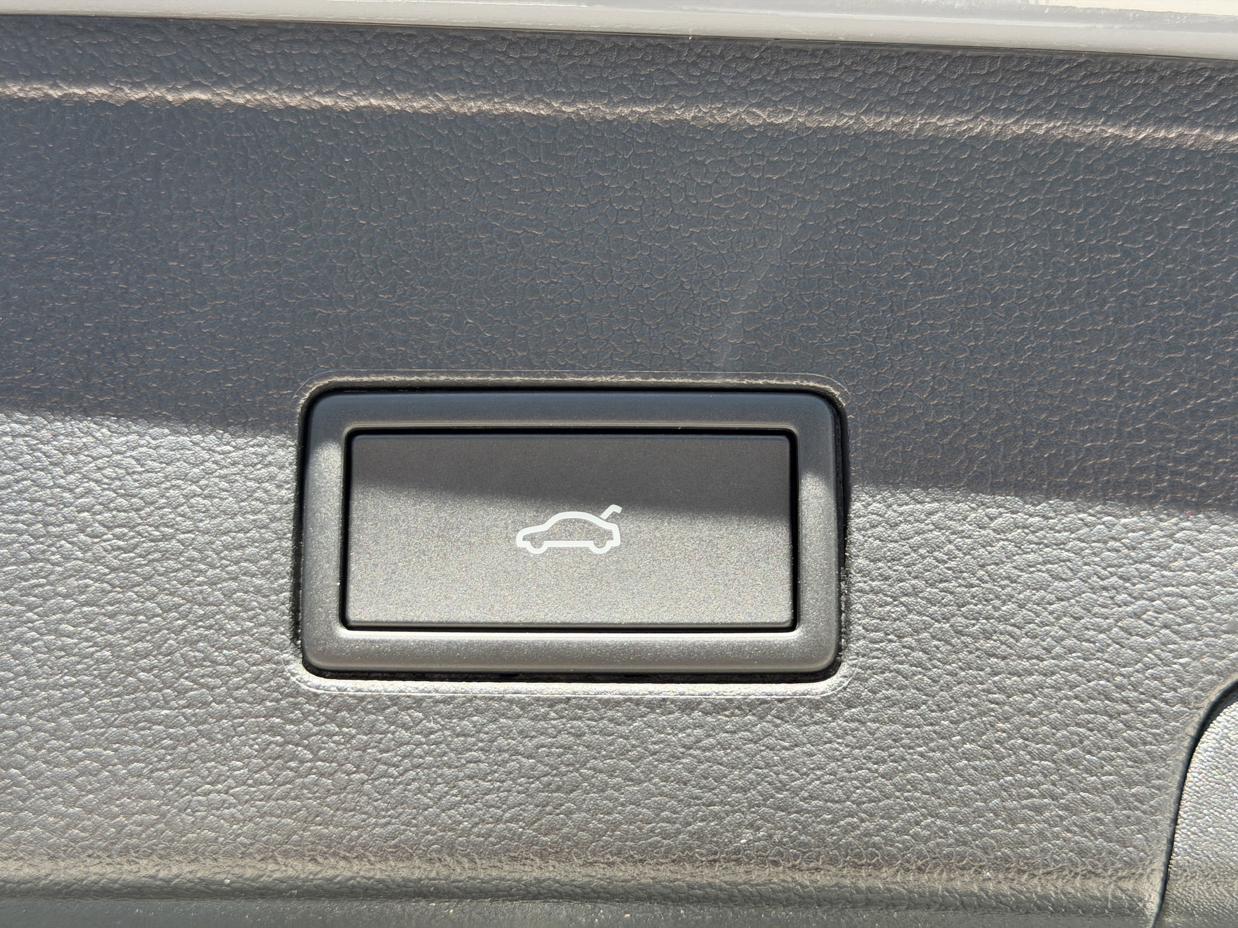 2026 Volkswagen Atlas Cross Sport SE w/Tech - Photo 11