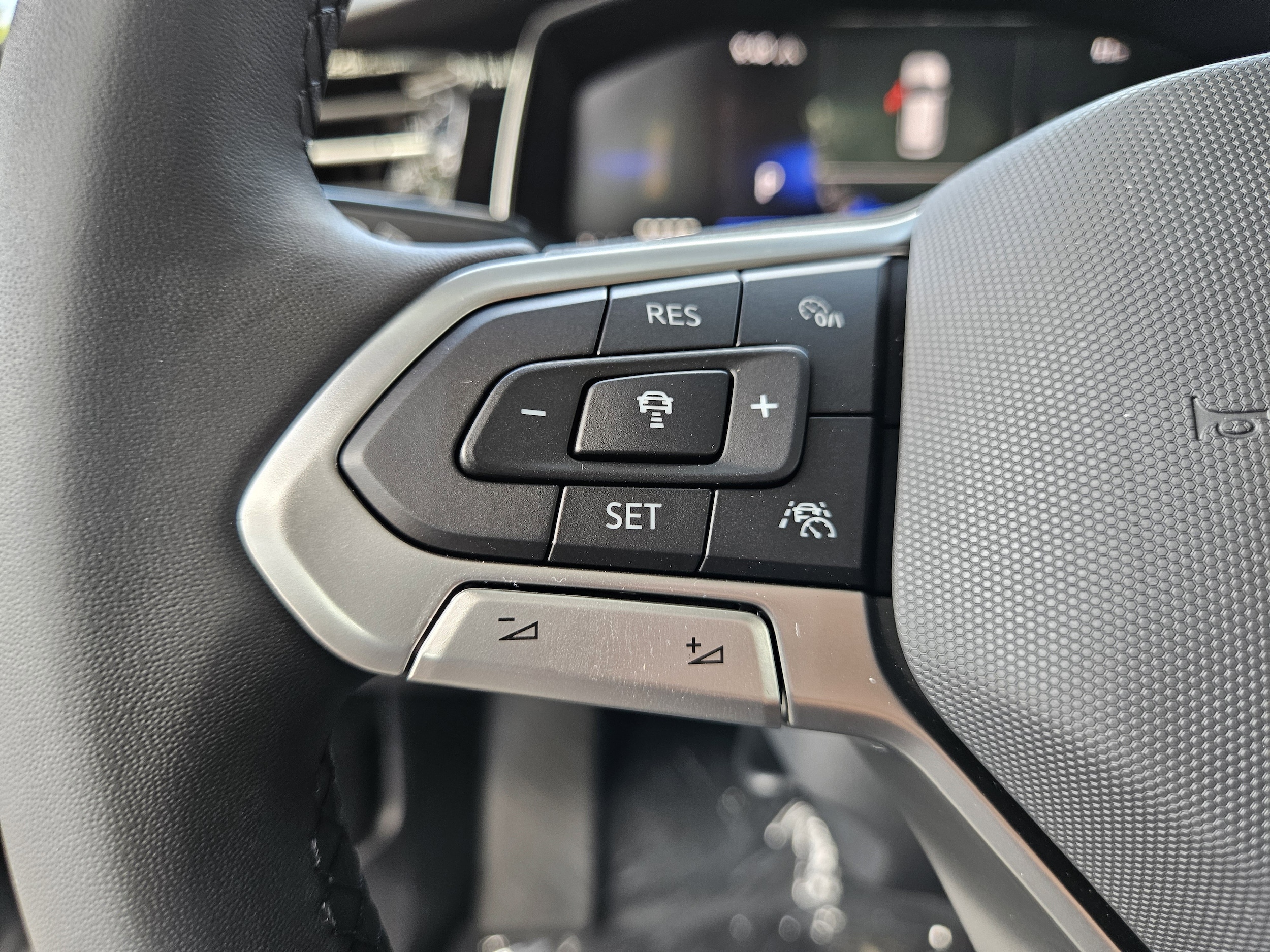 2025 Volkswagen Jetta SE - Photo 30