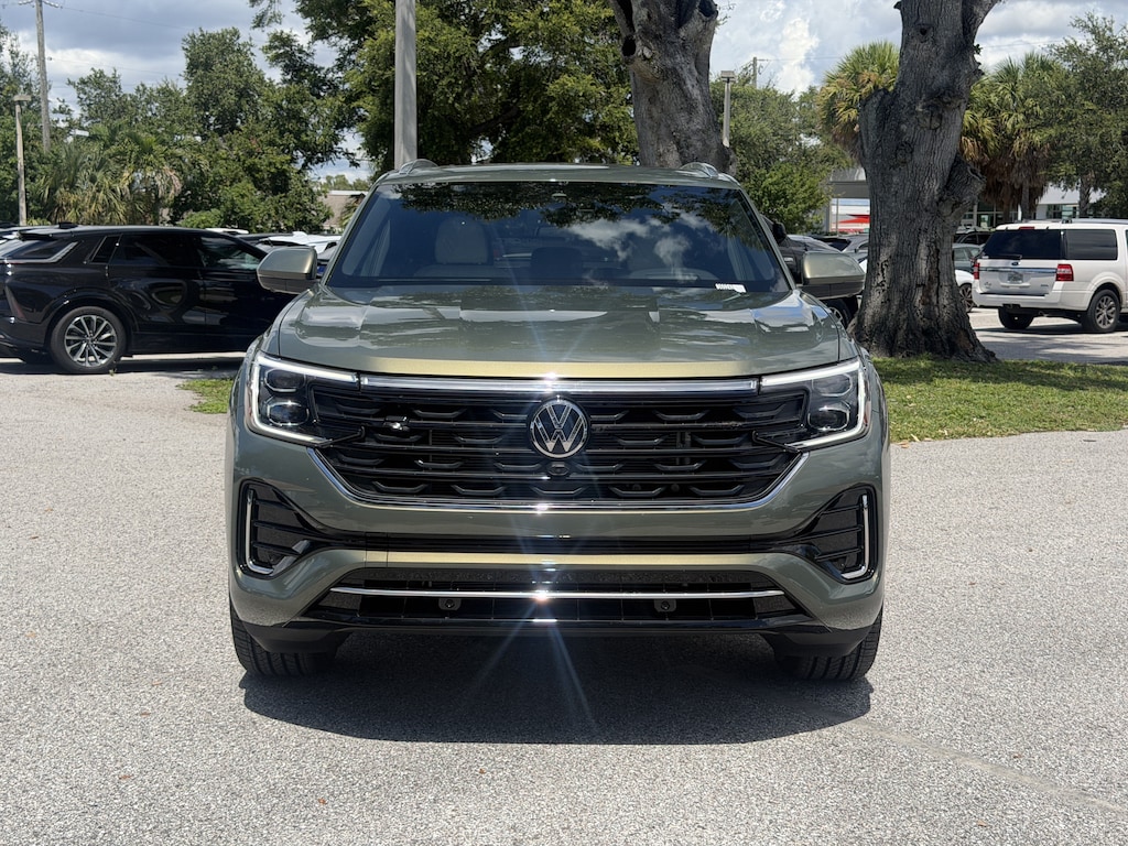New 2026 Volkswagen Atlas Cross Sport SEL Premium R-Line SUV