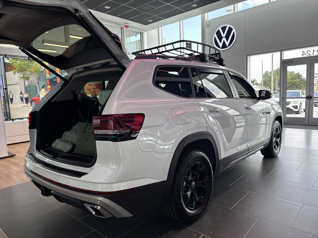 New 2026 Volkswagen Atlas Peak Edition SUV
