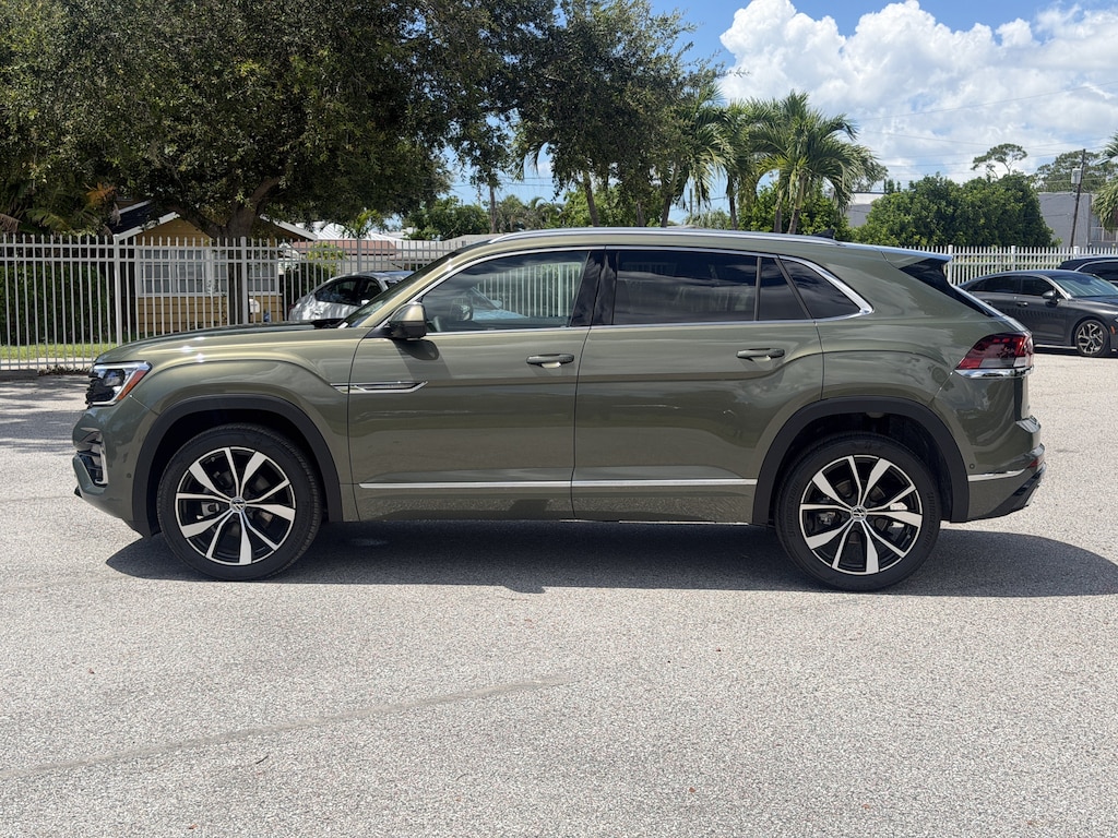 New 2026 Volkswagen Atlas Cross Sport SEL Premium R-Line SUV