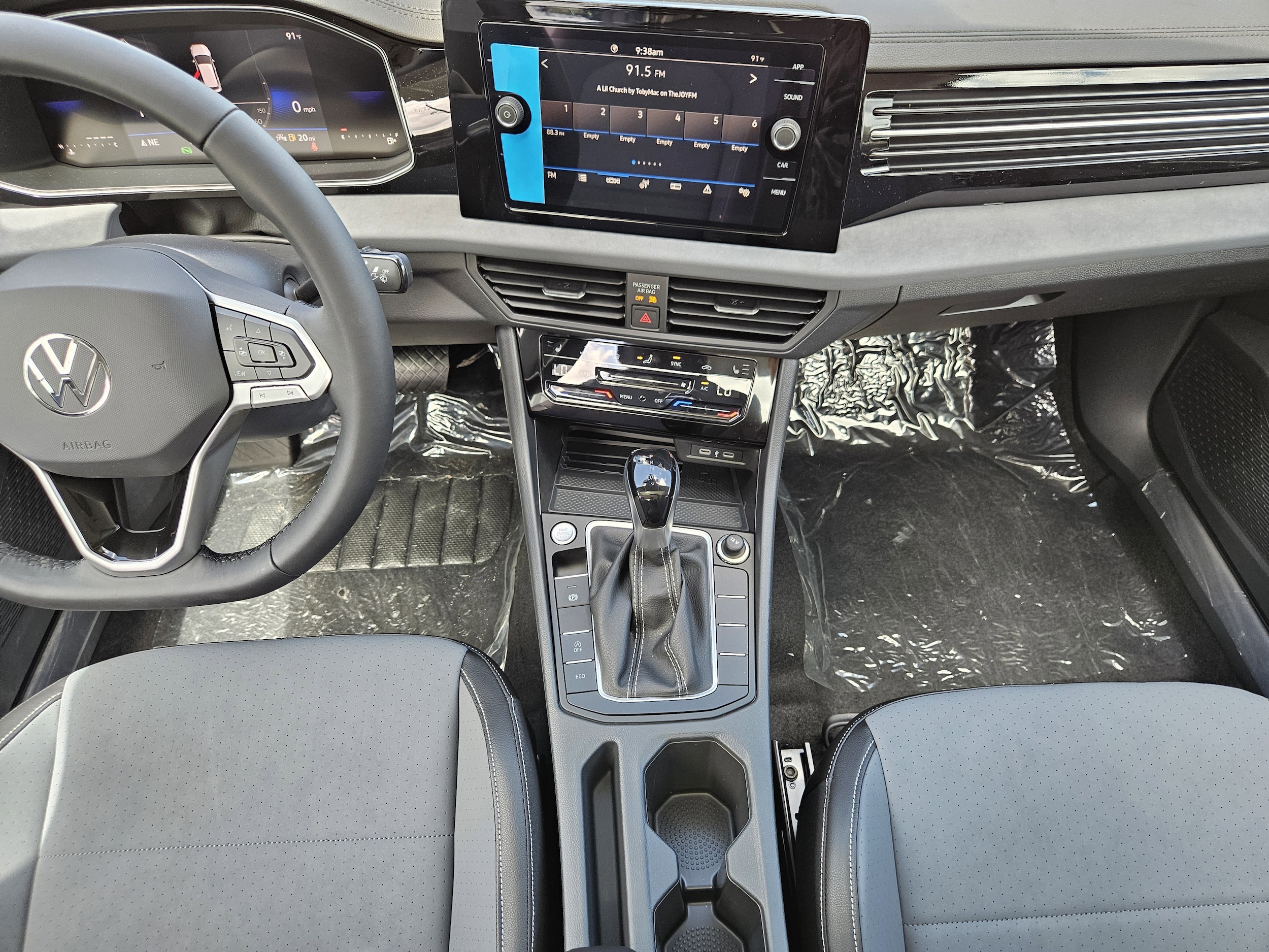 2025 Volkswagen Jetta SE - Photo 15