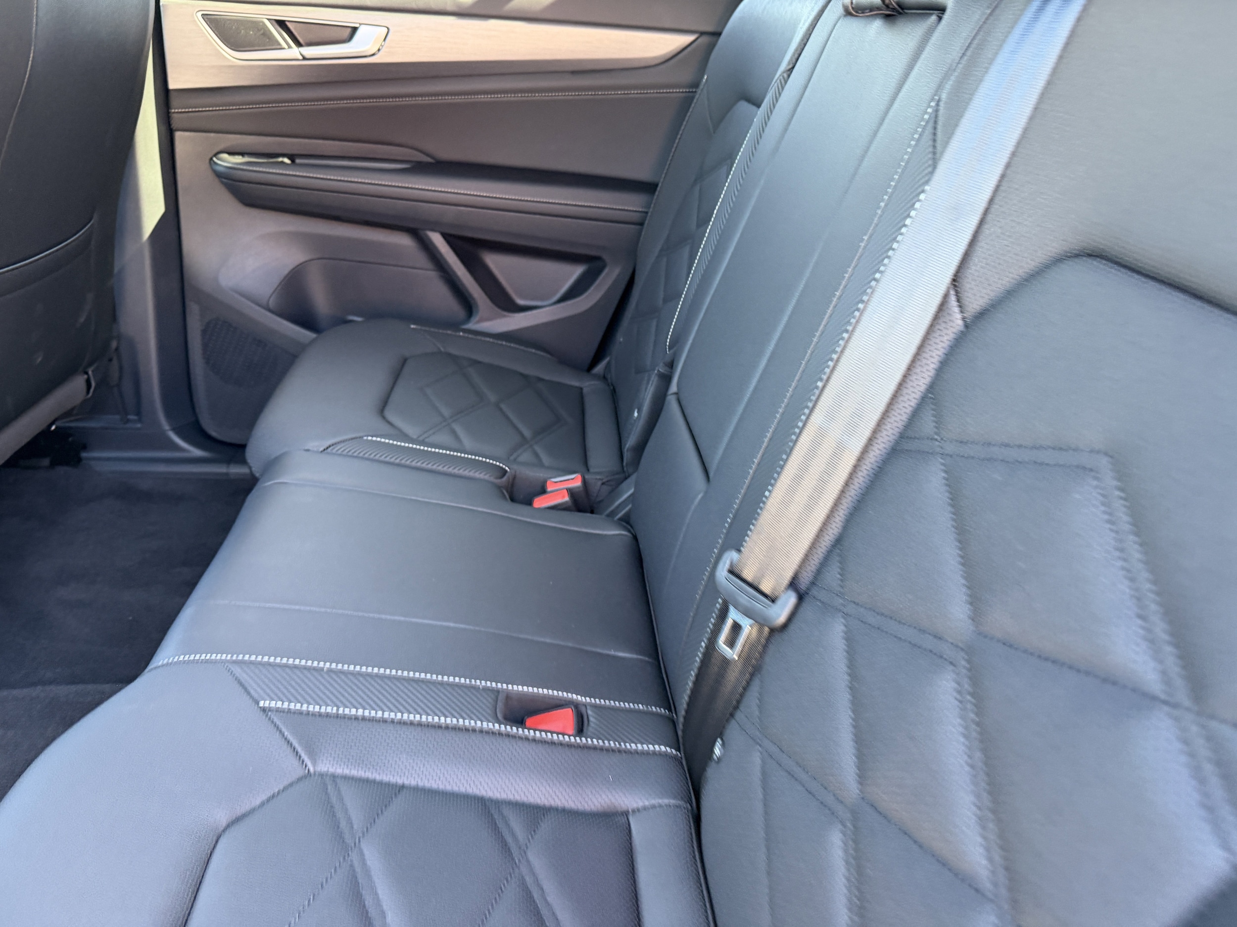 2026 Volkswagen Atlas Cross Sport SE w/Tech - Photo 14