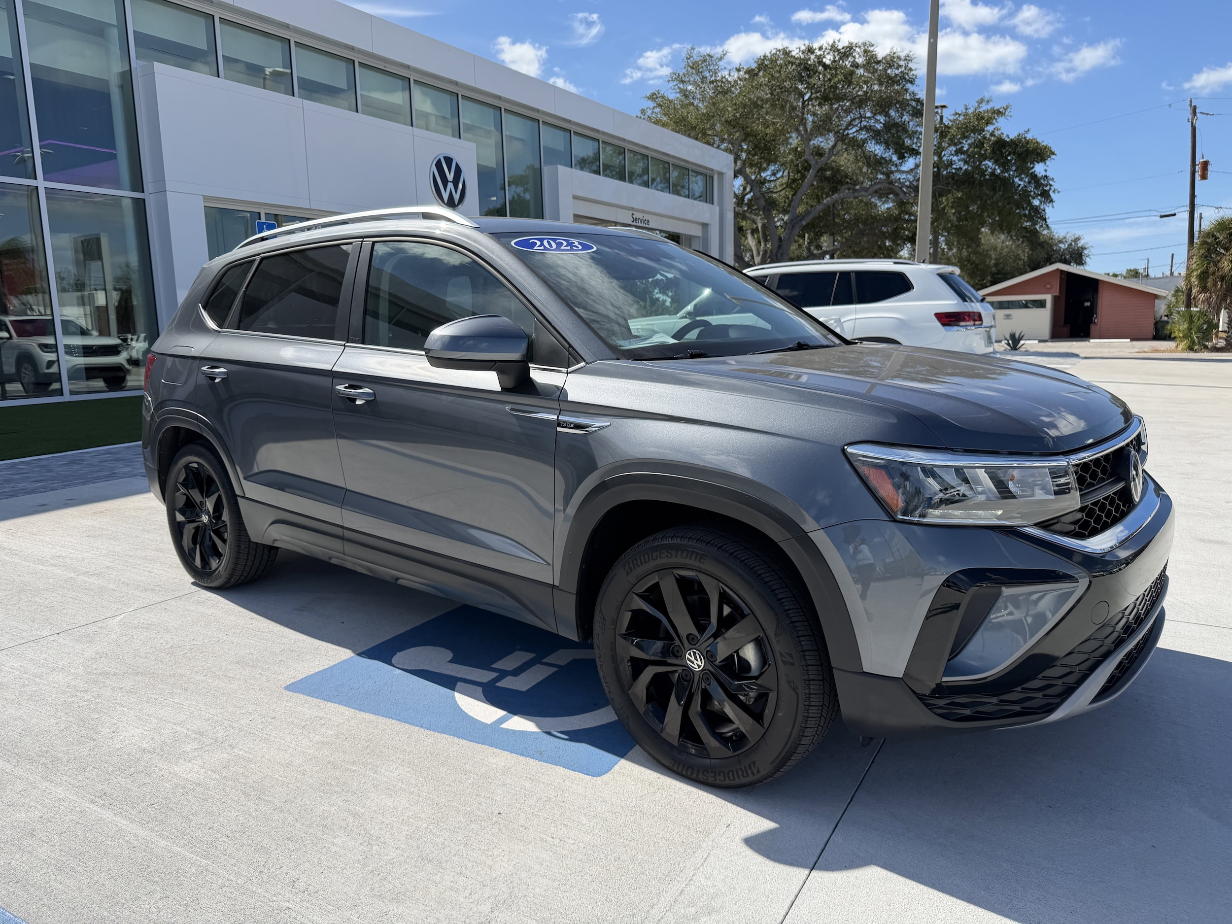 2023 Volkswagen Taos