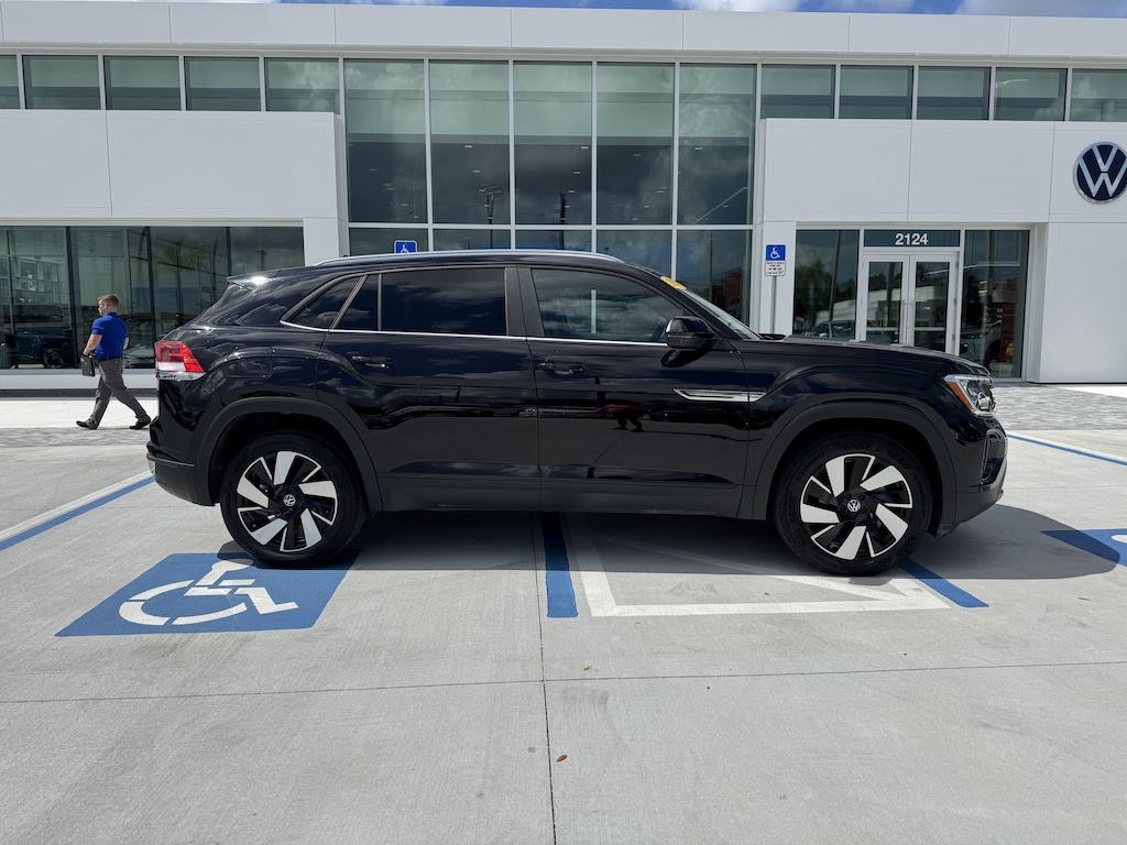 Certified 2024 Volkswagen Atlas Cross Sport 2.0T SE w/Technology SUV