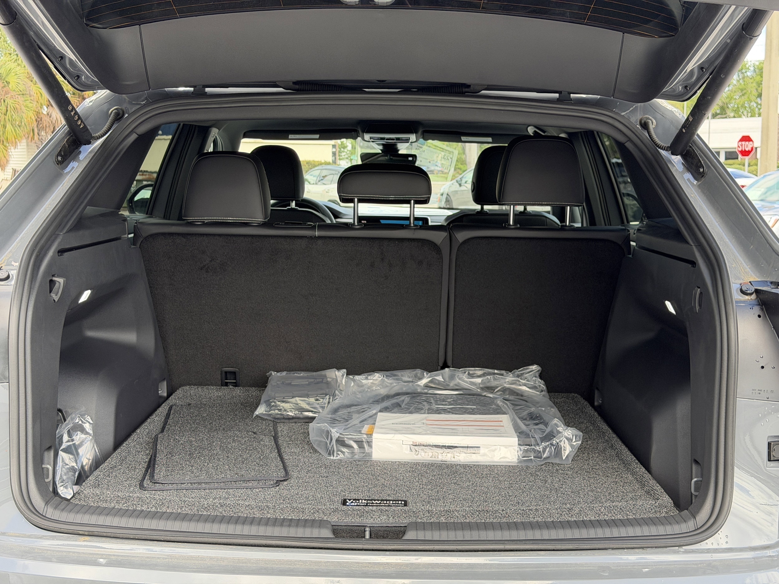 2026 Volkswagen Atlas Cross Sport SE w/Tech - Photo 10