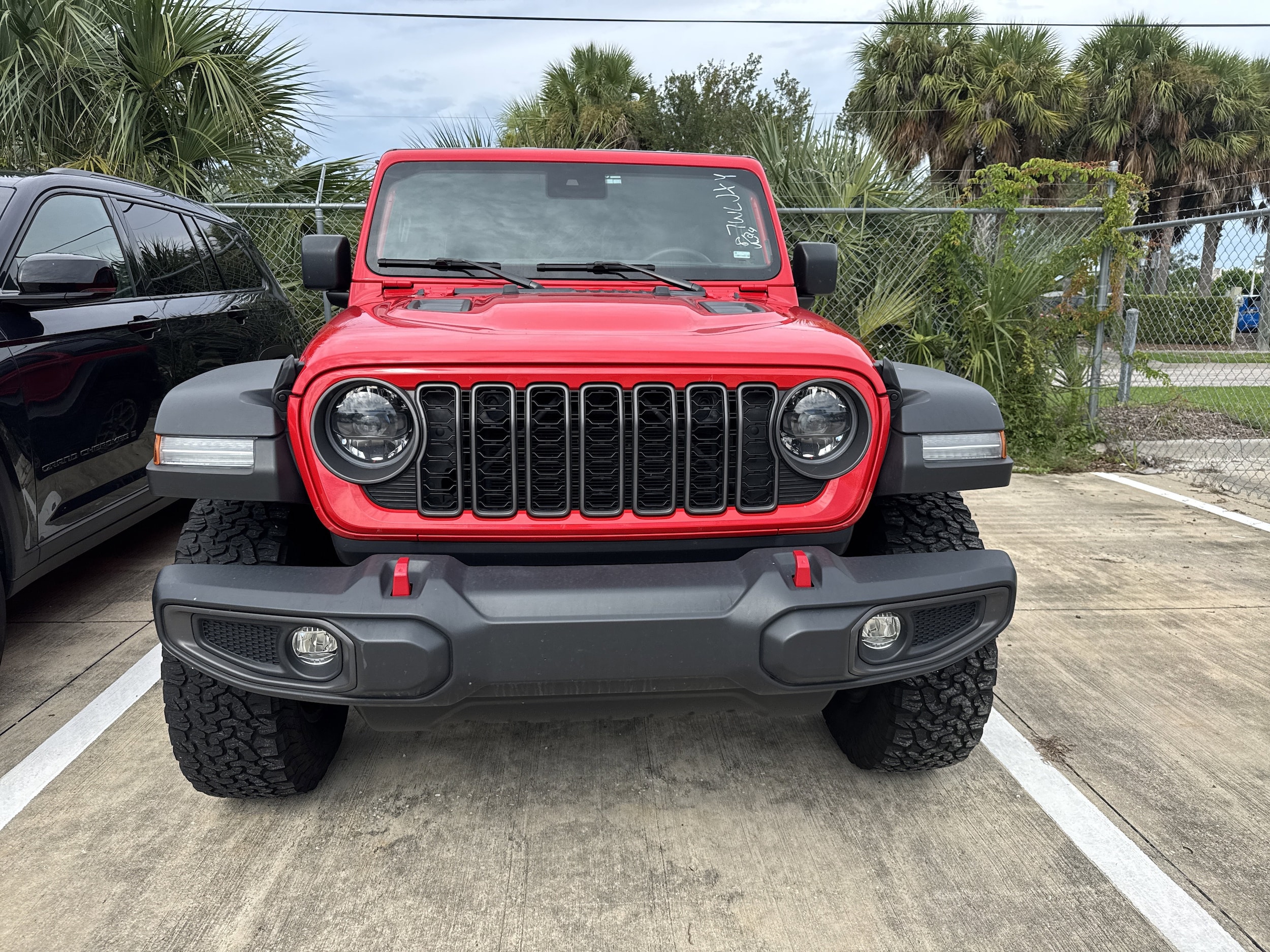 2024 Jeep Wrangler Rubicon photo 2