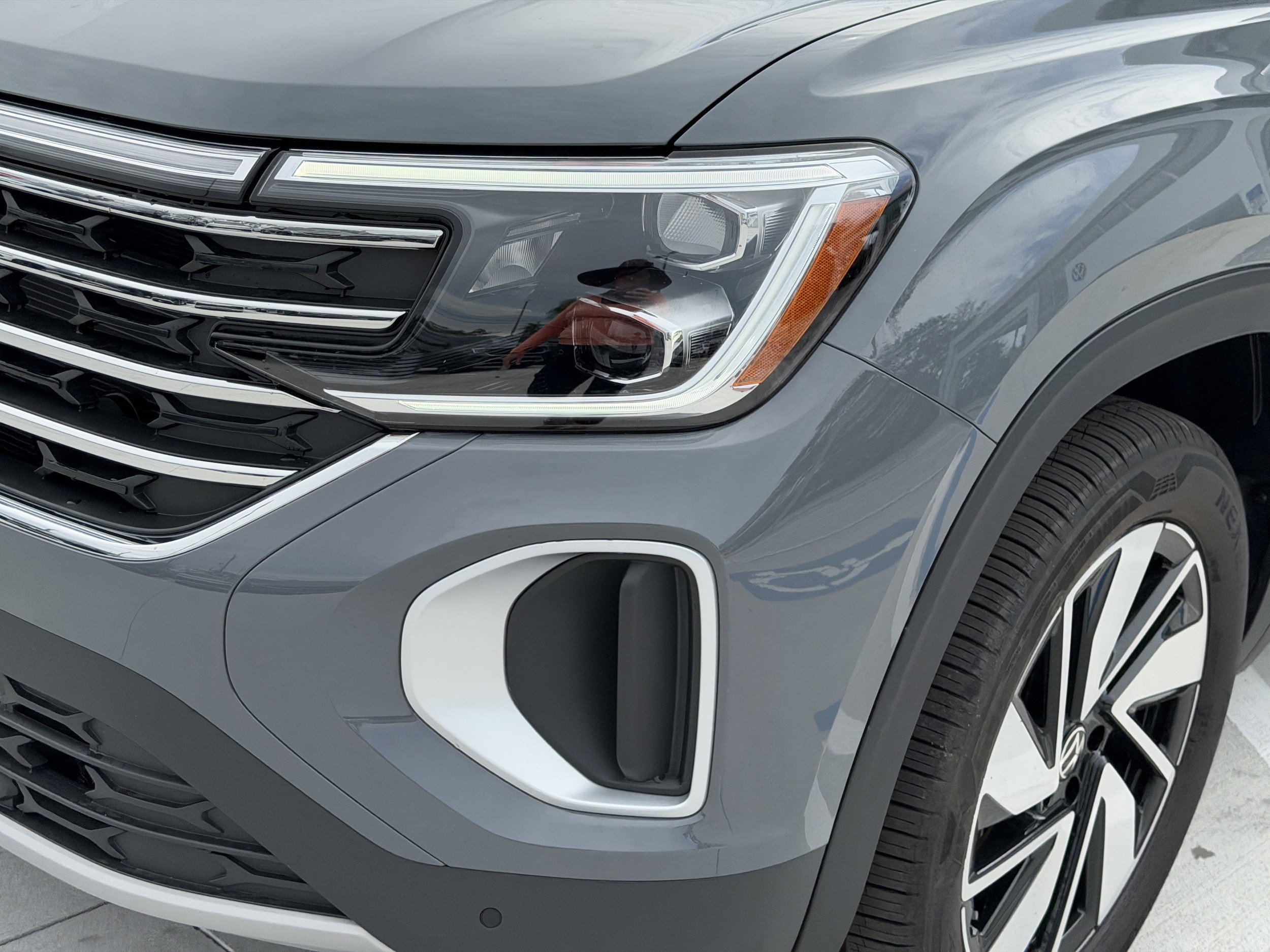 2026 Volkswagen Atlas SE w/Tech - Photo 8