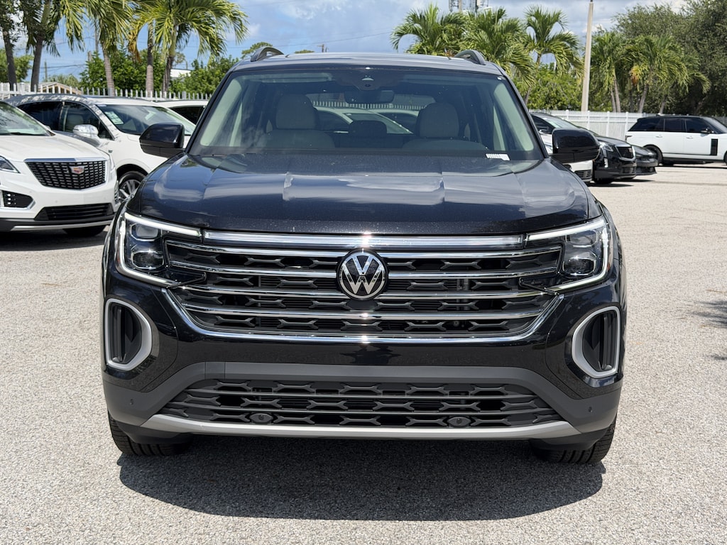 New 2026 Volkswagen Atlas SE w/Technology SUV