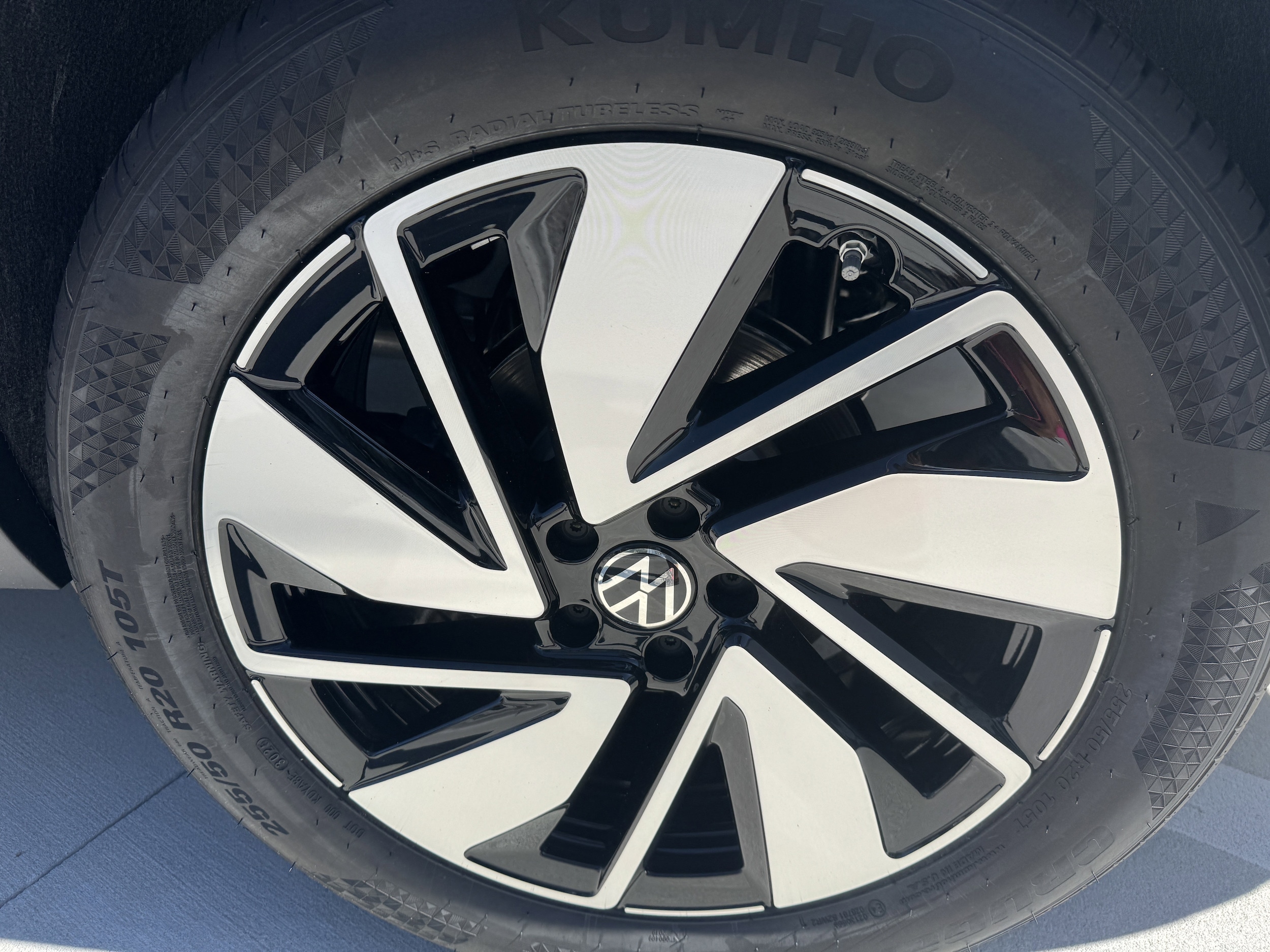 2026 Volkswagen Atlas SE w/Tech - Photo 33