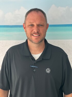 Staff member Kenny Davis from 30d25f71fc3d