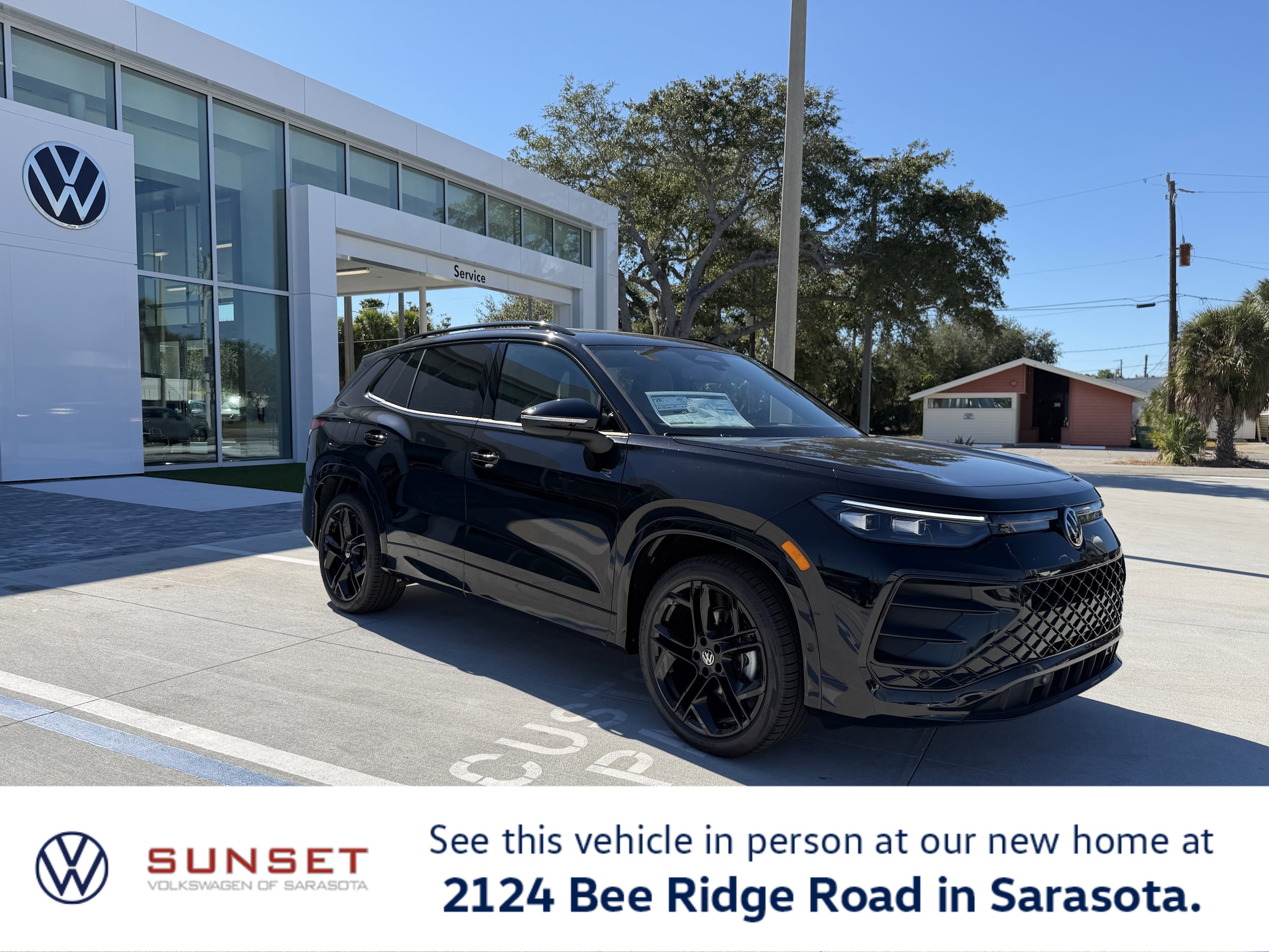 2026 Volkswagen Tiguan SE R-LINE BLACK