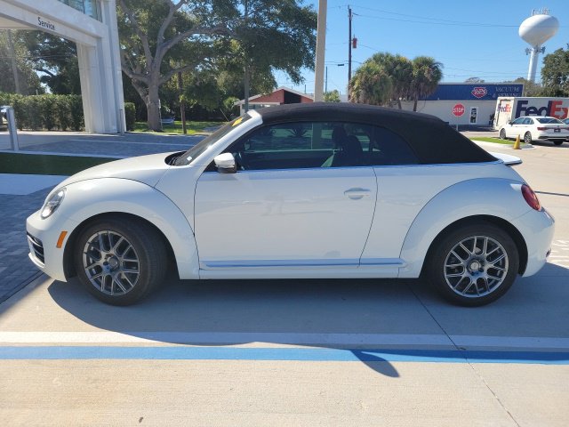 Used 2019 Volkswagen Beetle SE Convertible
