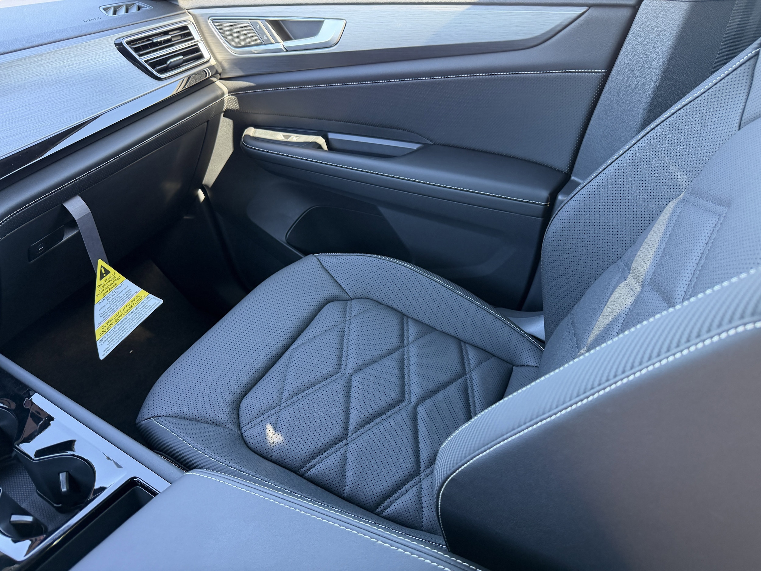 2026 Volkswagen Atlas Cross Sport SE w/Tech - Photo 16