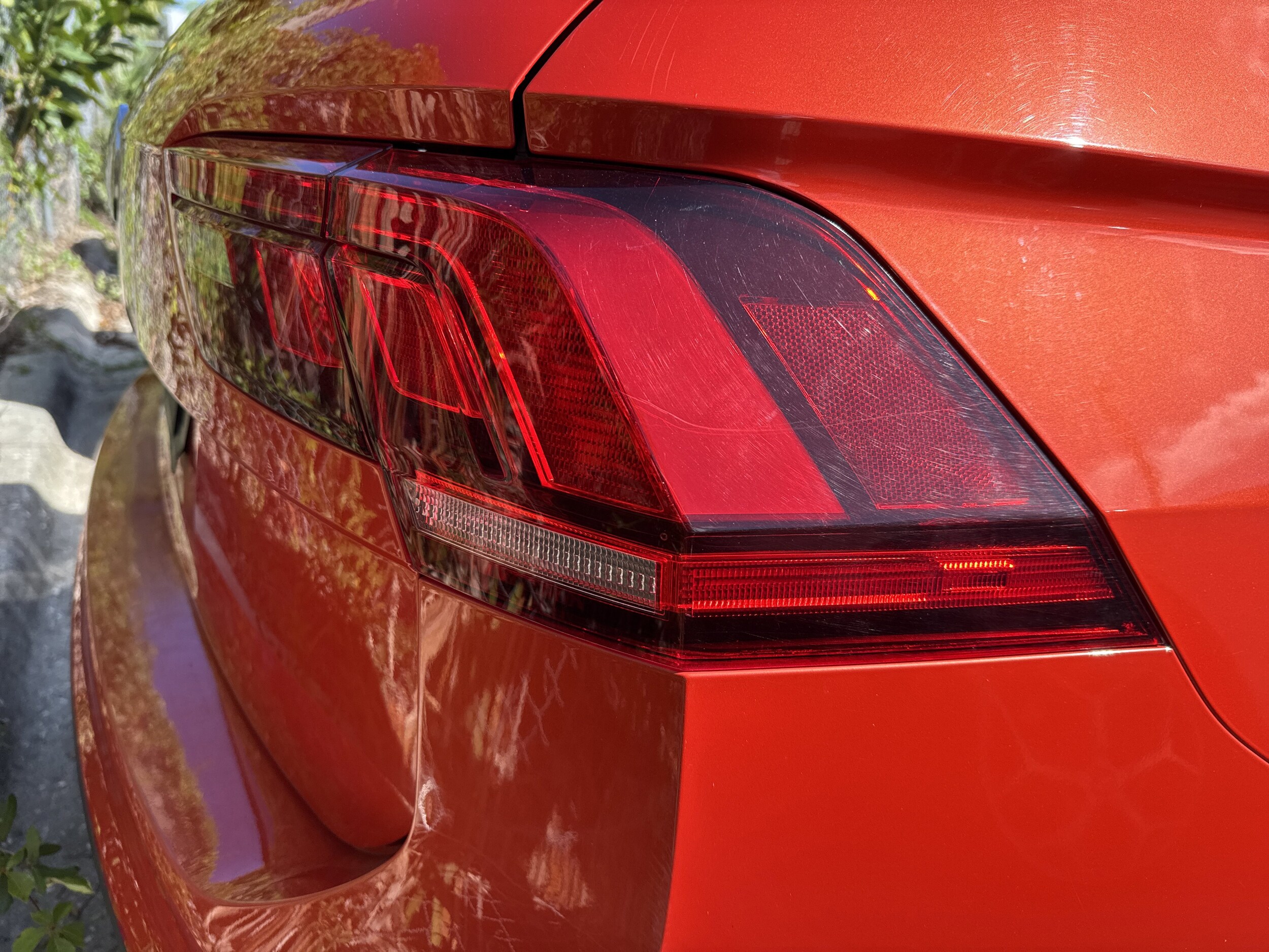 2019 Volkswagen Tiguan S photo 3