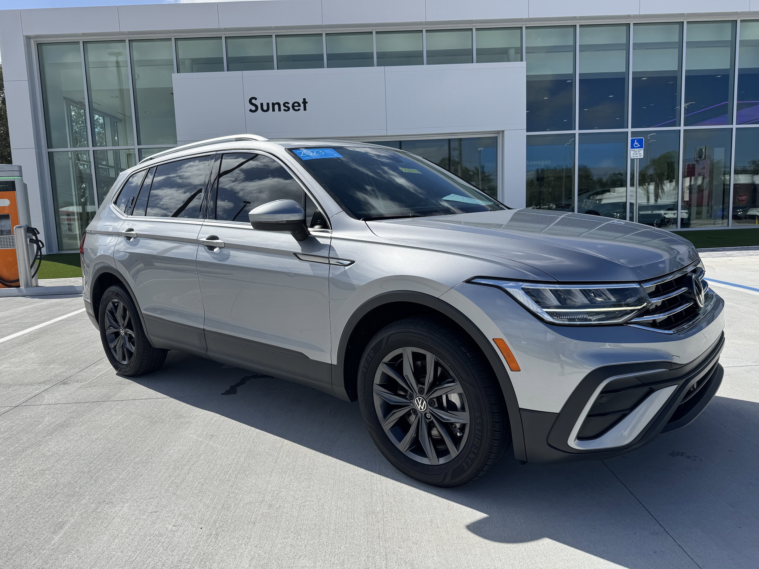 2023 Volkswagen Tiguan SE