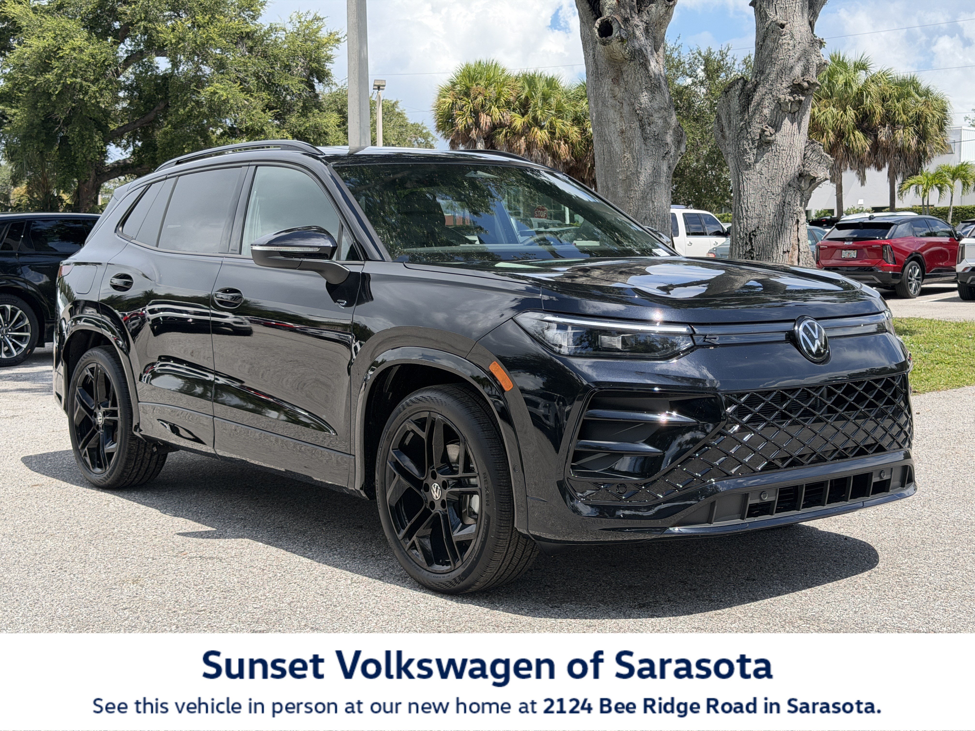 New 2026 Volkswagen Tiguan SE R-Line Black SUV