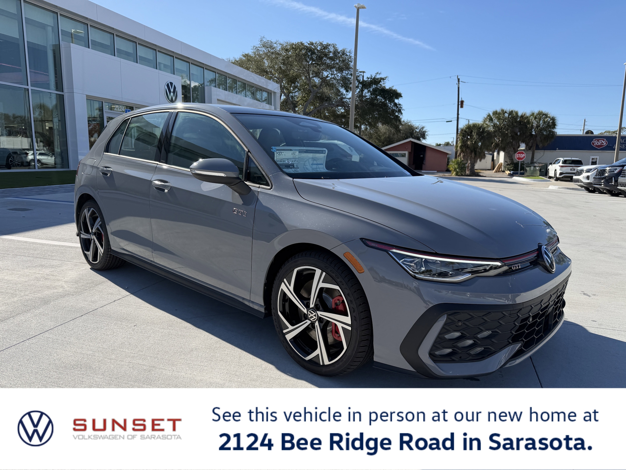 2026 Volkswagen Golf GTI SE's photo