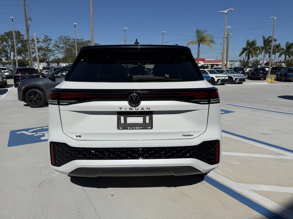 New 2025 Volkswagen Tiguan 2.0T SE R-Line Black SUV