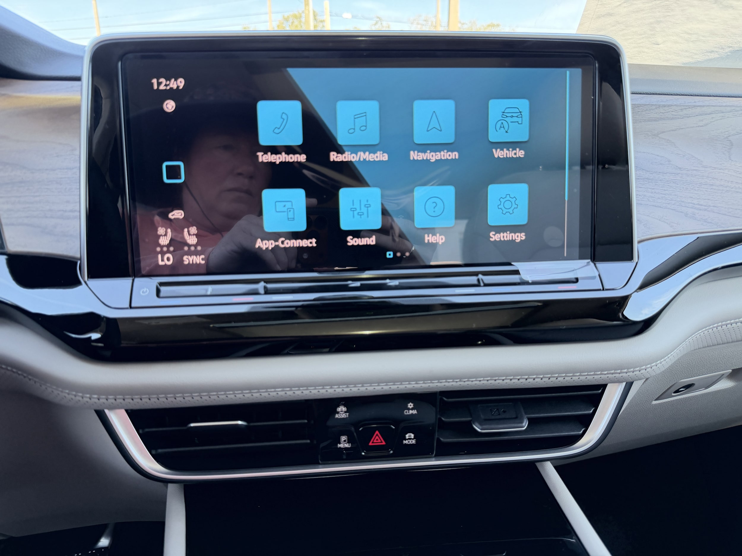 2026 Volkswagen Atlas SE w/Tech - Photo 20