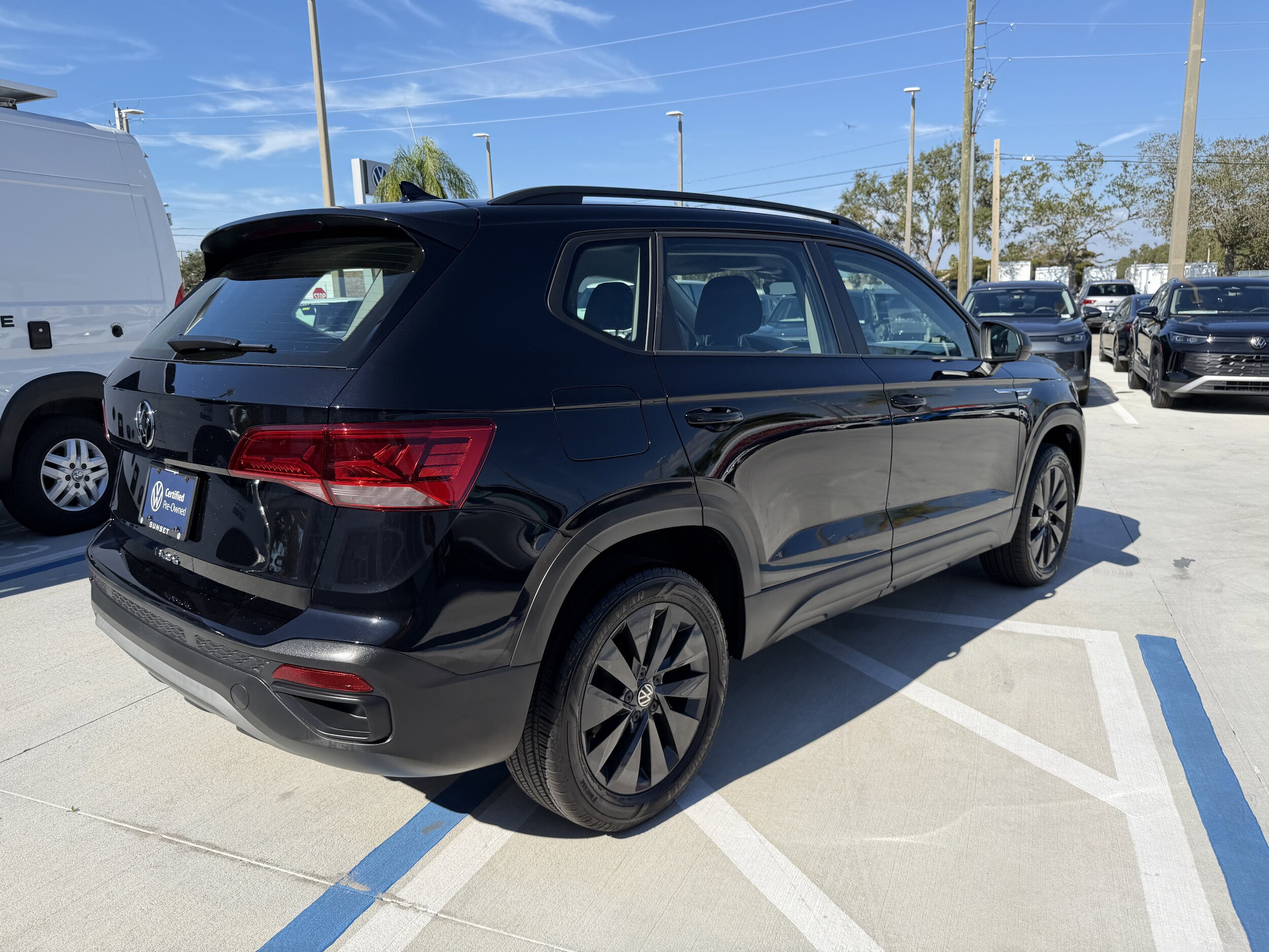 2024 Volkswagen Taos S photo 3