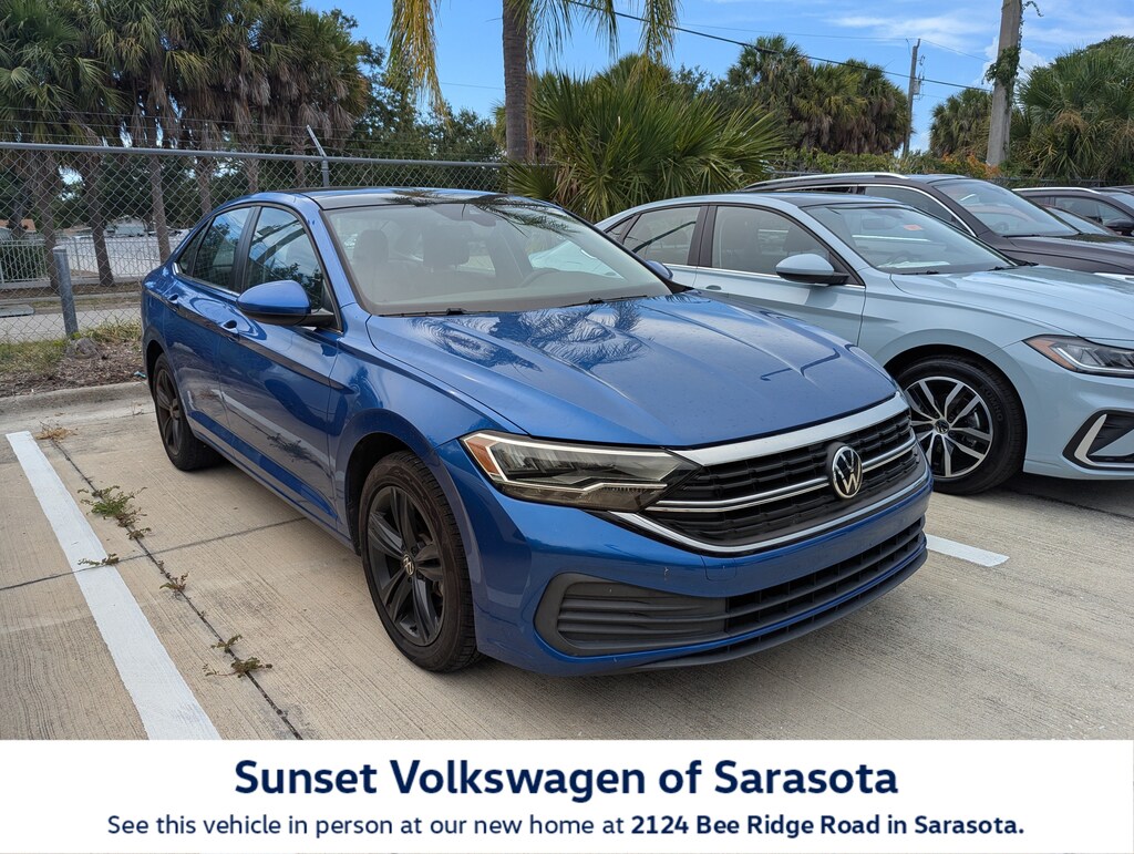 Certified 2023 Volkswagen Jetta SE Sedan