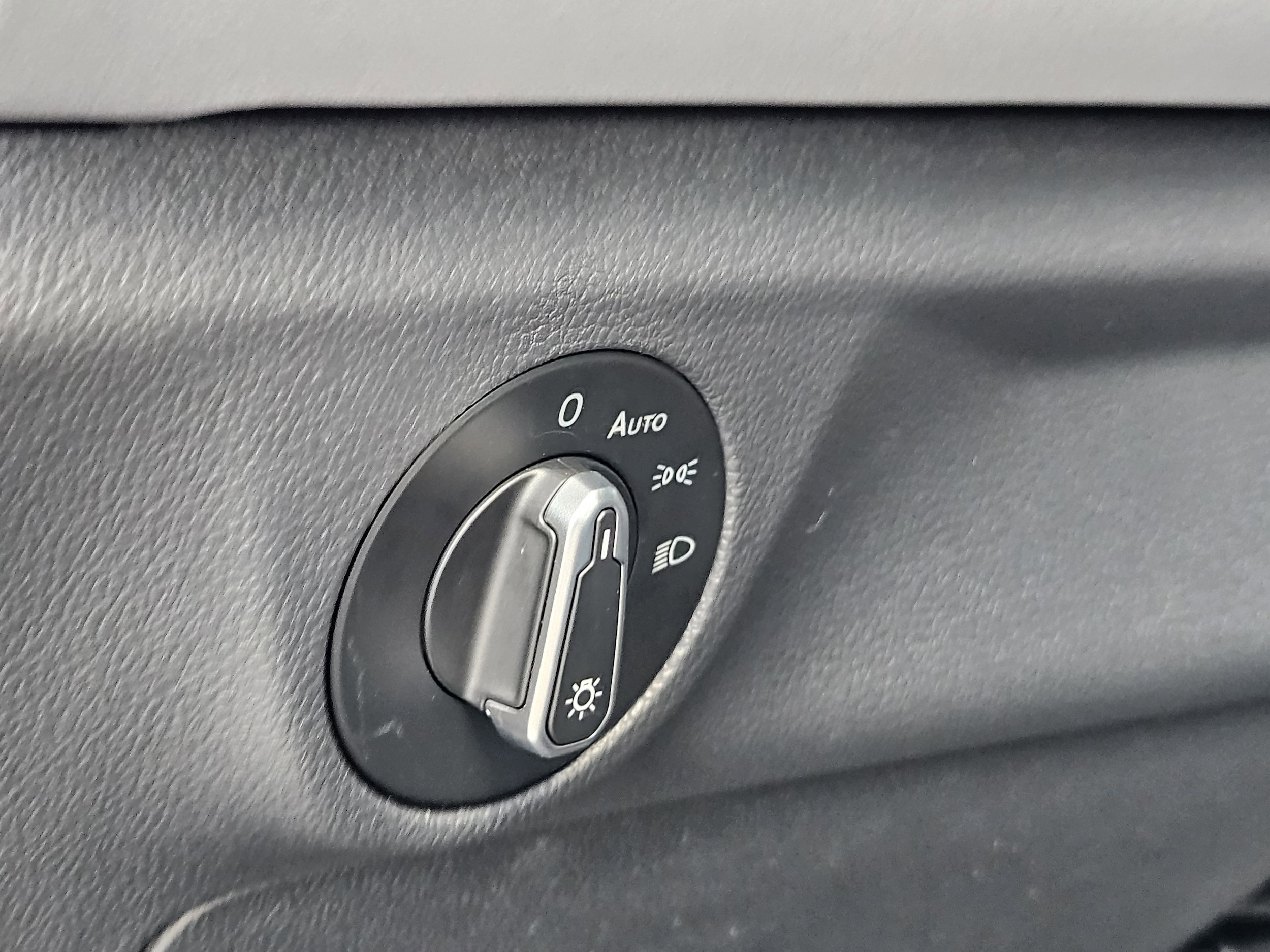 2025 Volkswagen Jetta SE - Photo 20