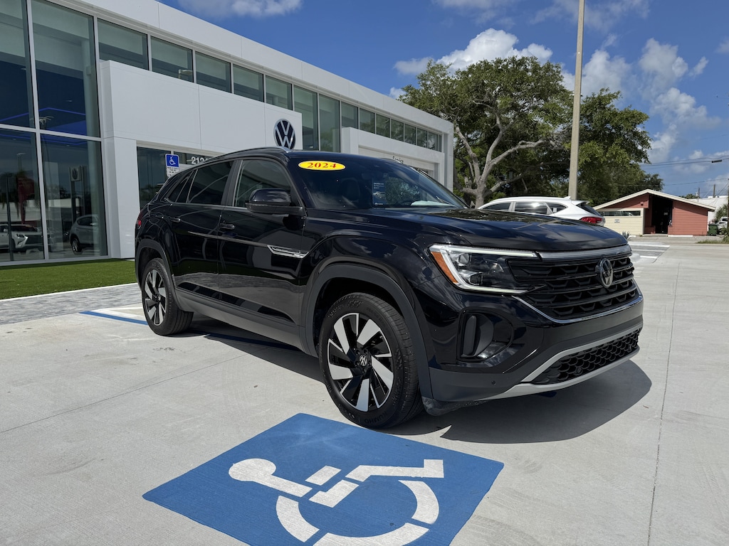 Certified 2024 Volkswagen Atlas Cross Sport 2.0T SE w/Technology SUV