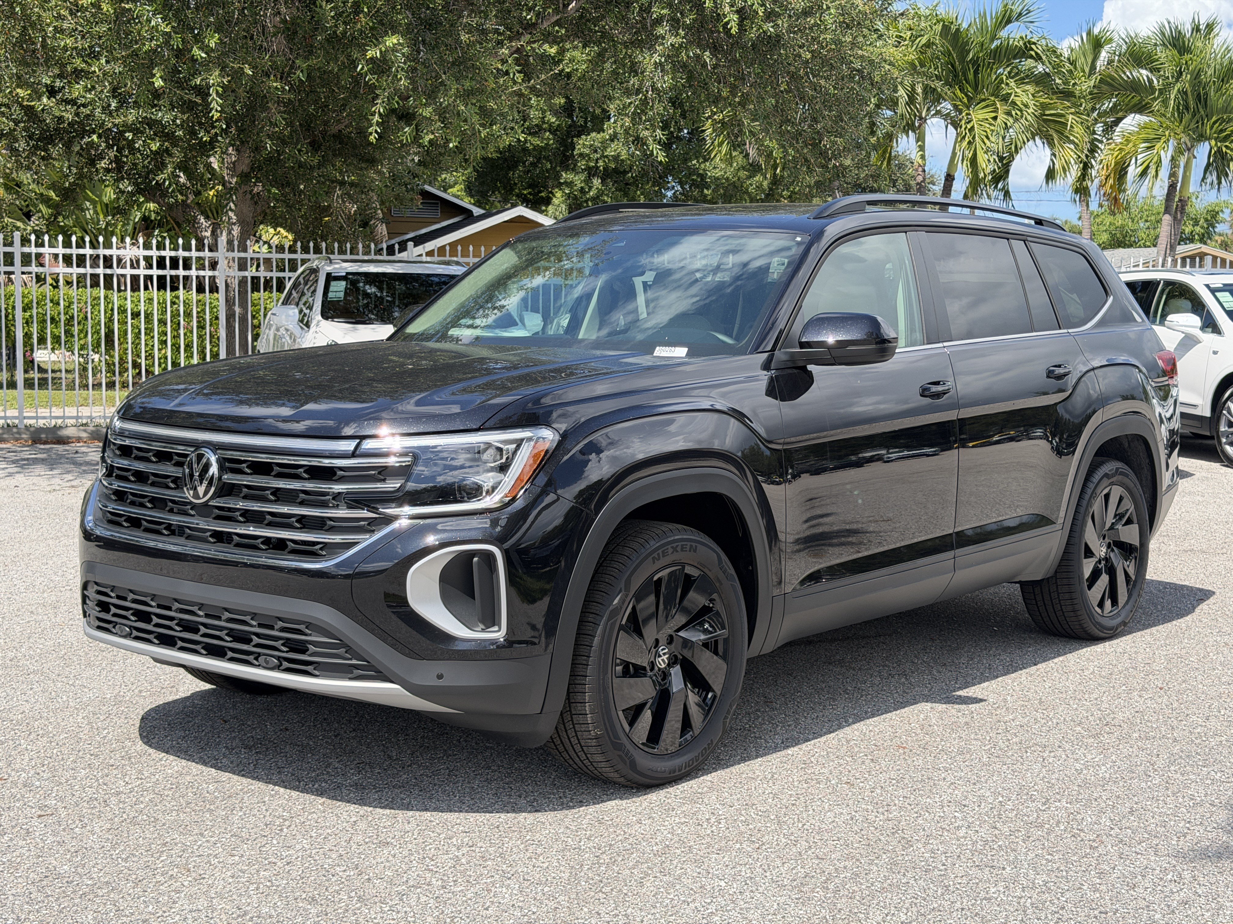 New 2026 Volkswagen Atlas SE w/Technology SUV