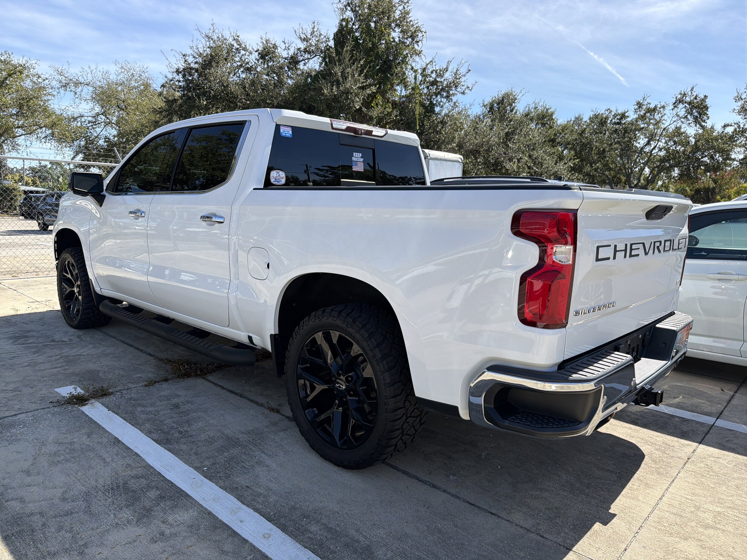2020 Chevrolet Silverado 1500 LTZ photo 3