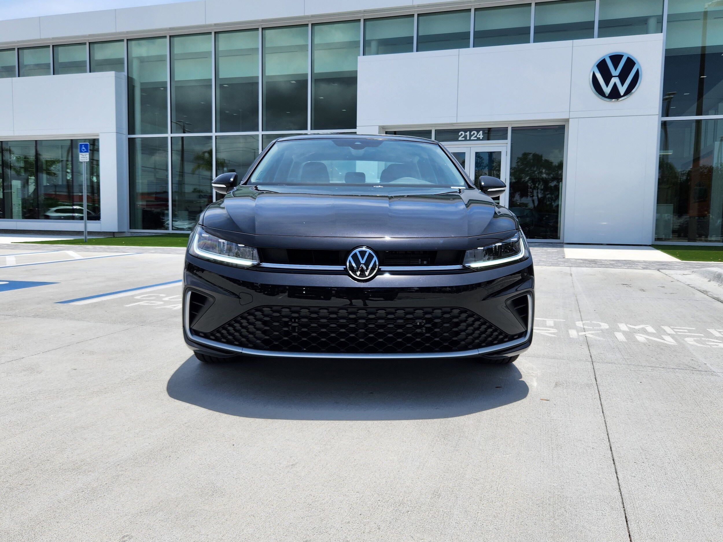2025 Volkswagen Jetta SEL photo 2