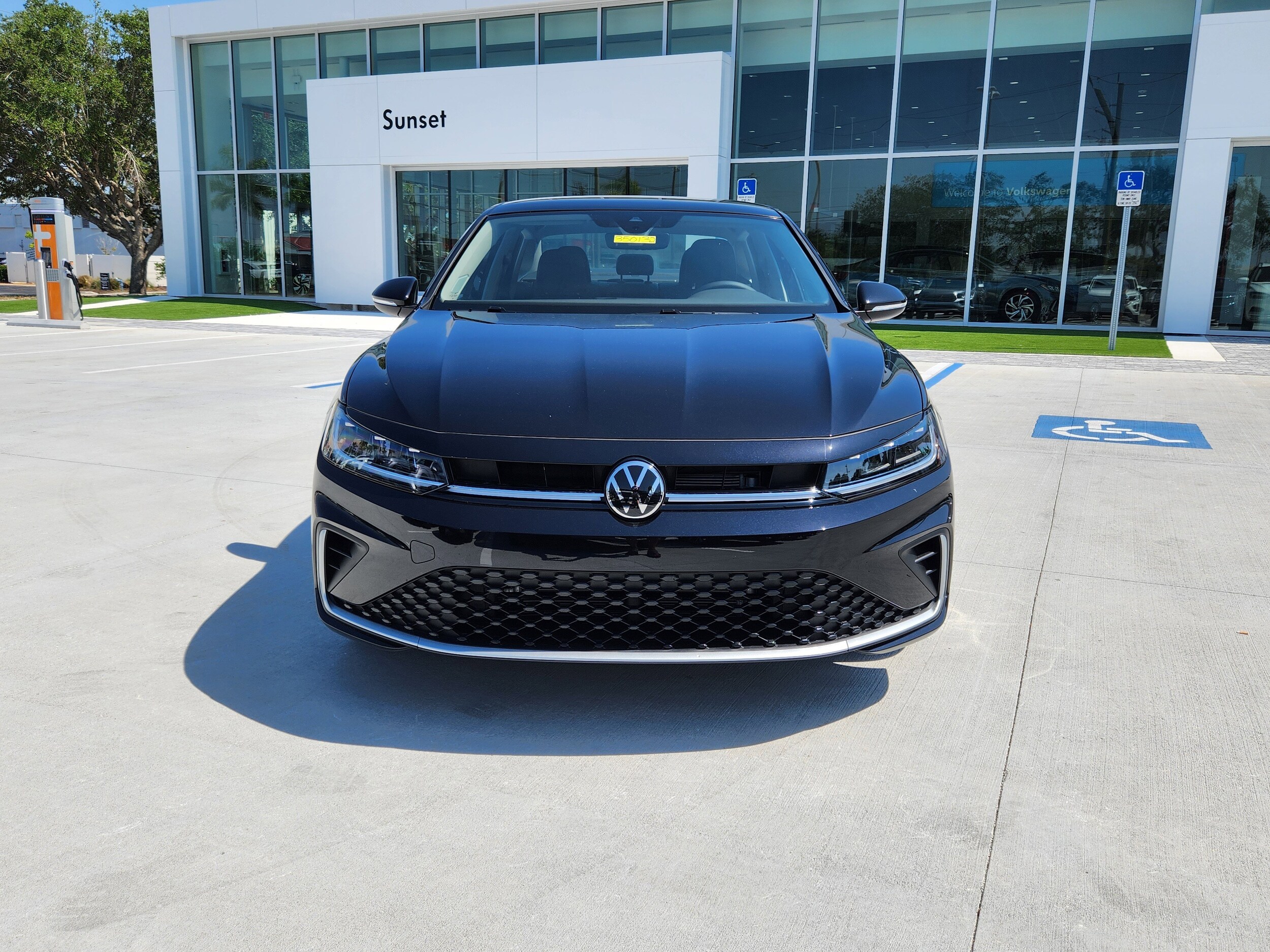 2025 Volkswagen Jetta SEL photo 2