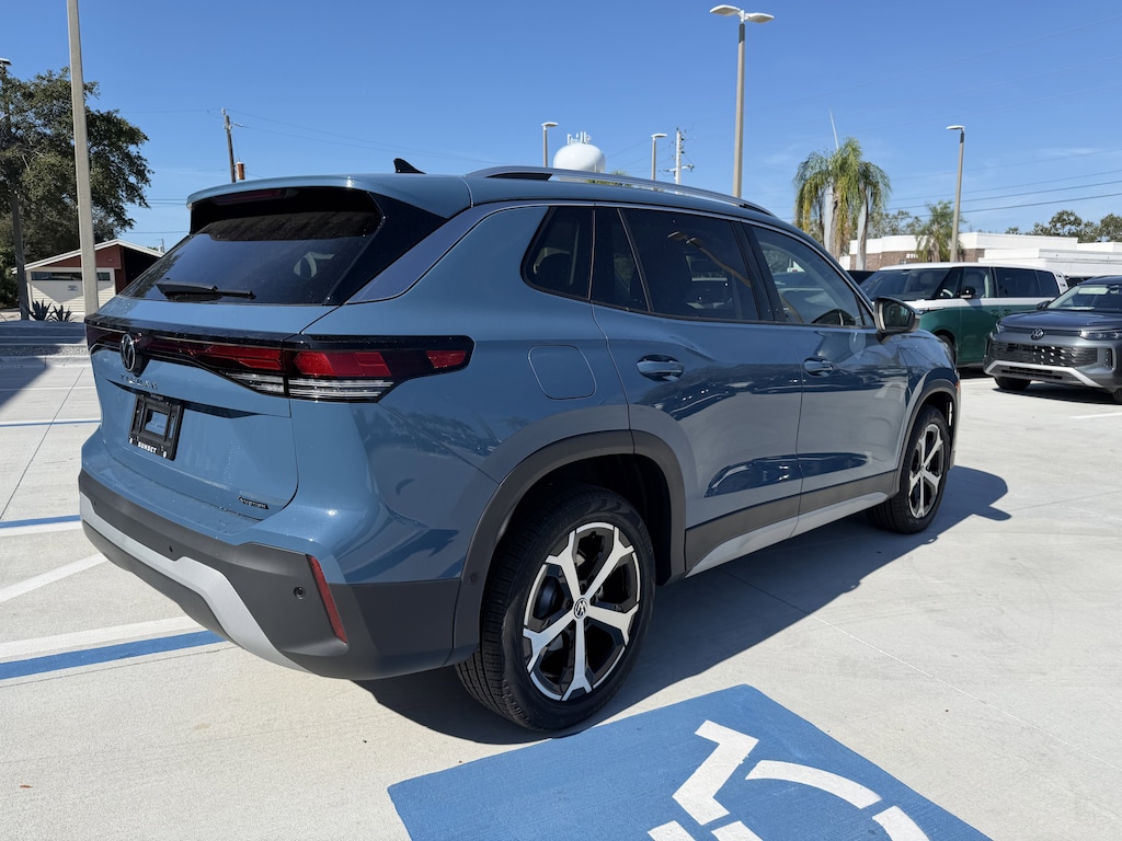 New 2026 Volkswagen Tiguan 2.0T SE SUV